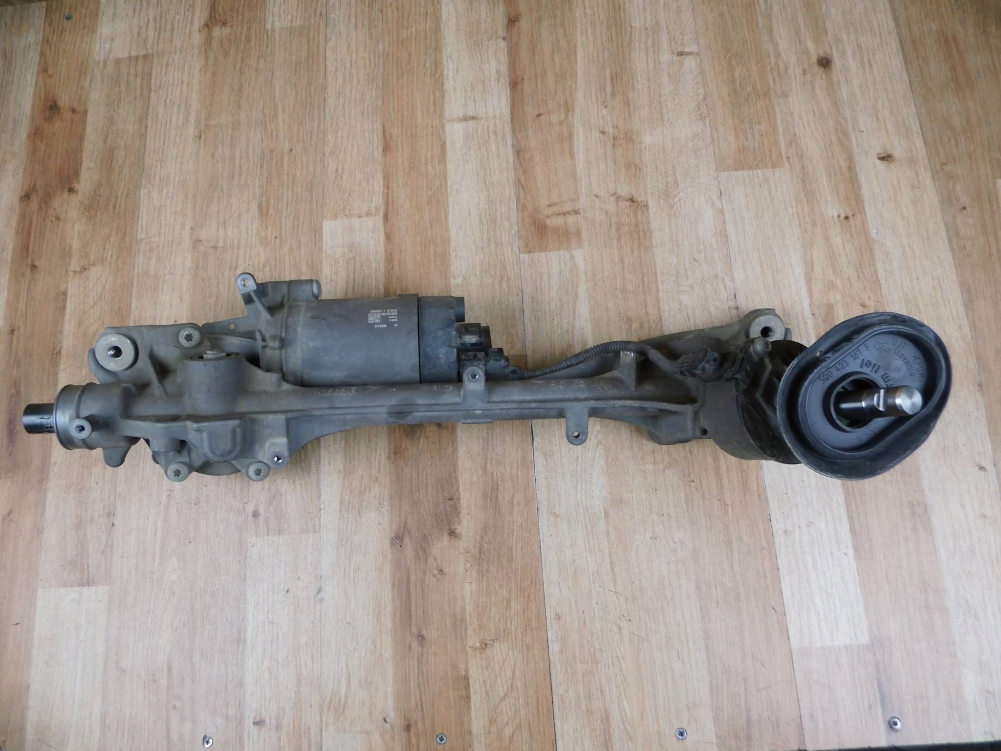 Seat Ateca control moulding drag rod servo steering 03593537G