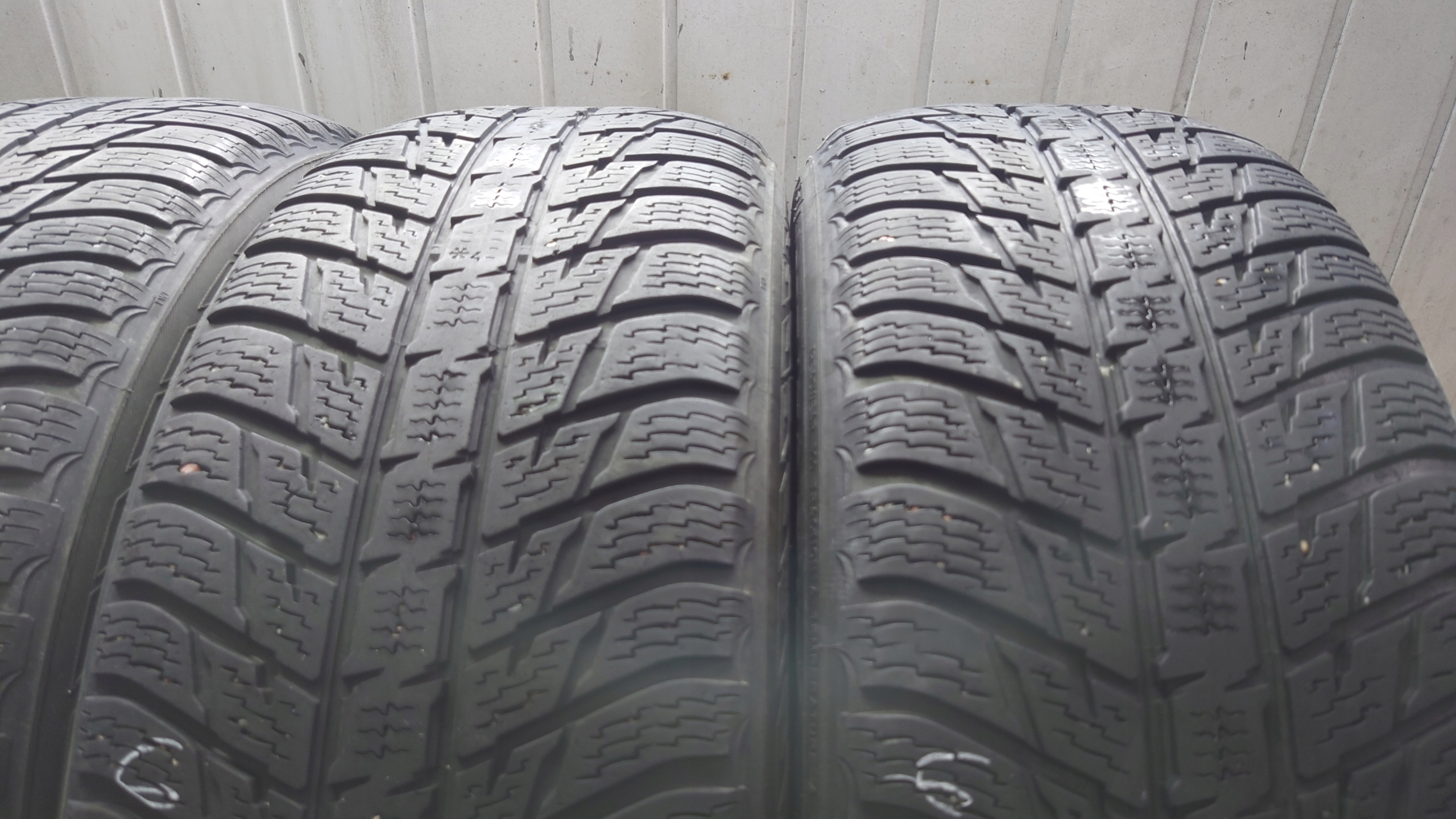 4x Nokian WR SUV3 235/60/18 Model WR