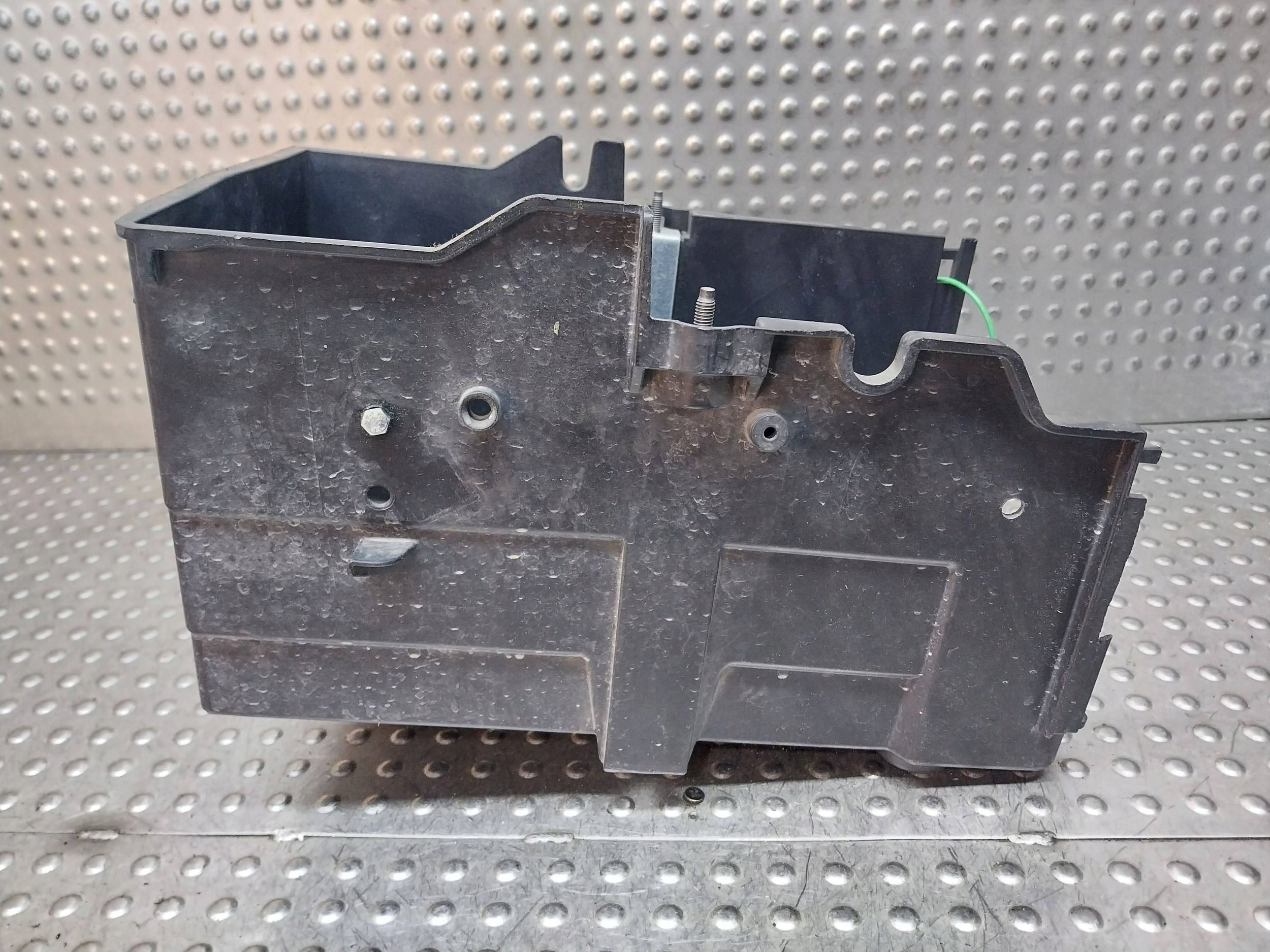 Blende Abdeckung Gehäuse AKUMULATORA AM51-10723-AD FORD C-MAX MK2 FOCUS MK3