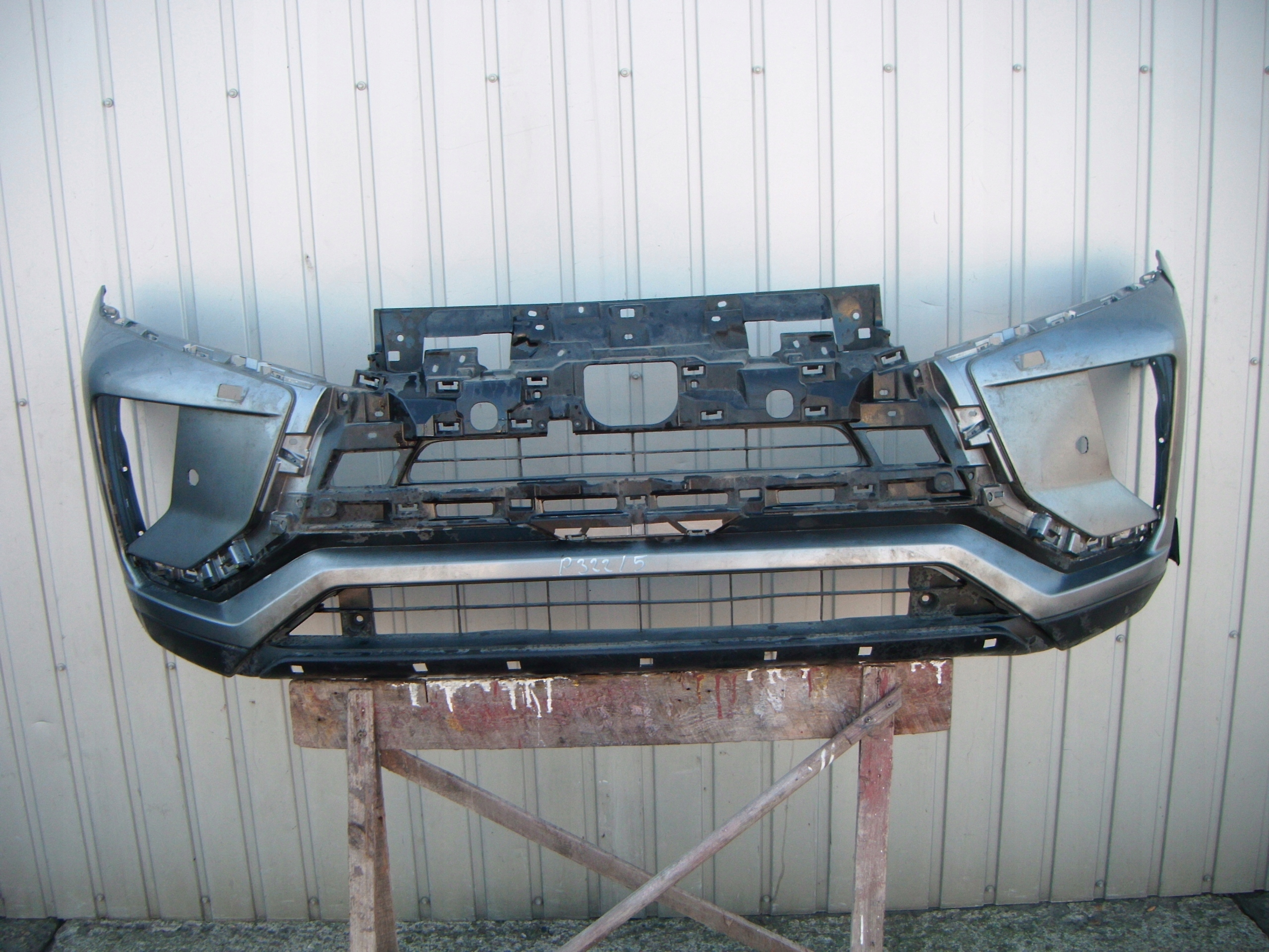 MITSUBISHI ECLIPSE CROSS ZDERZAK PRZÓD