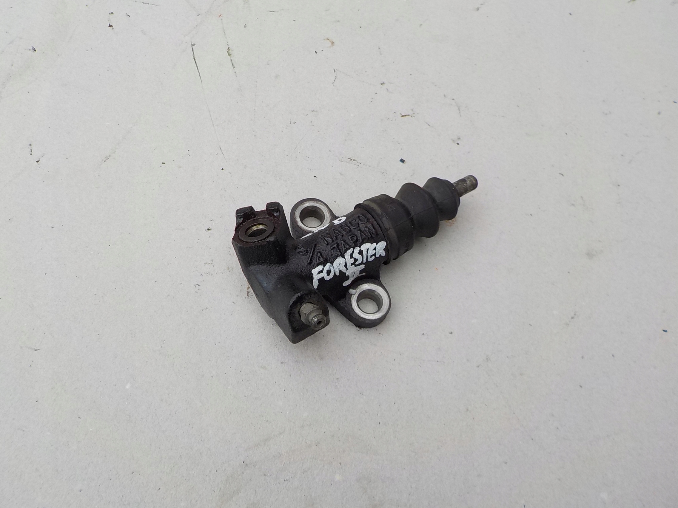 Pompe Embrayage subaru forester II 2,0 B 2007r