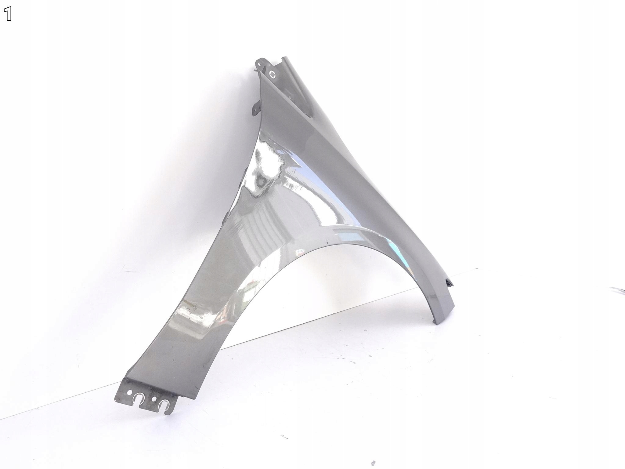 MERCEDES B-KLASA W247 19- fender right front