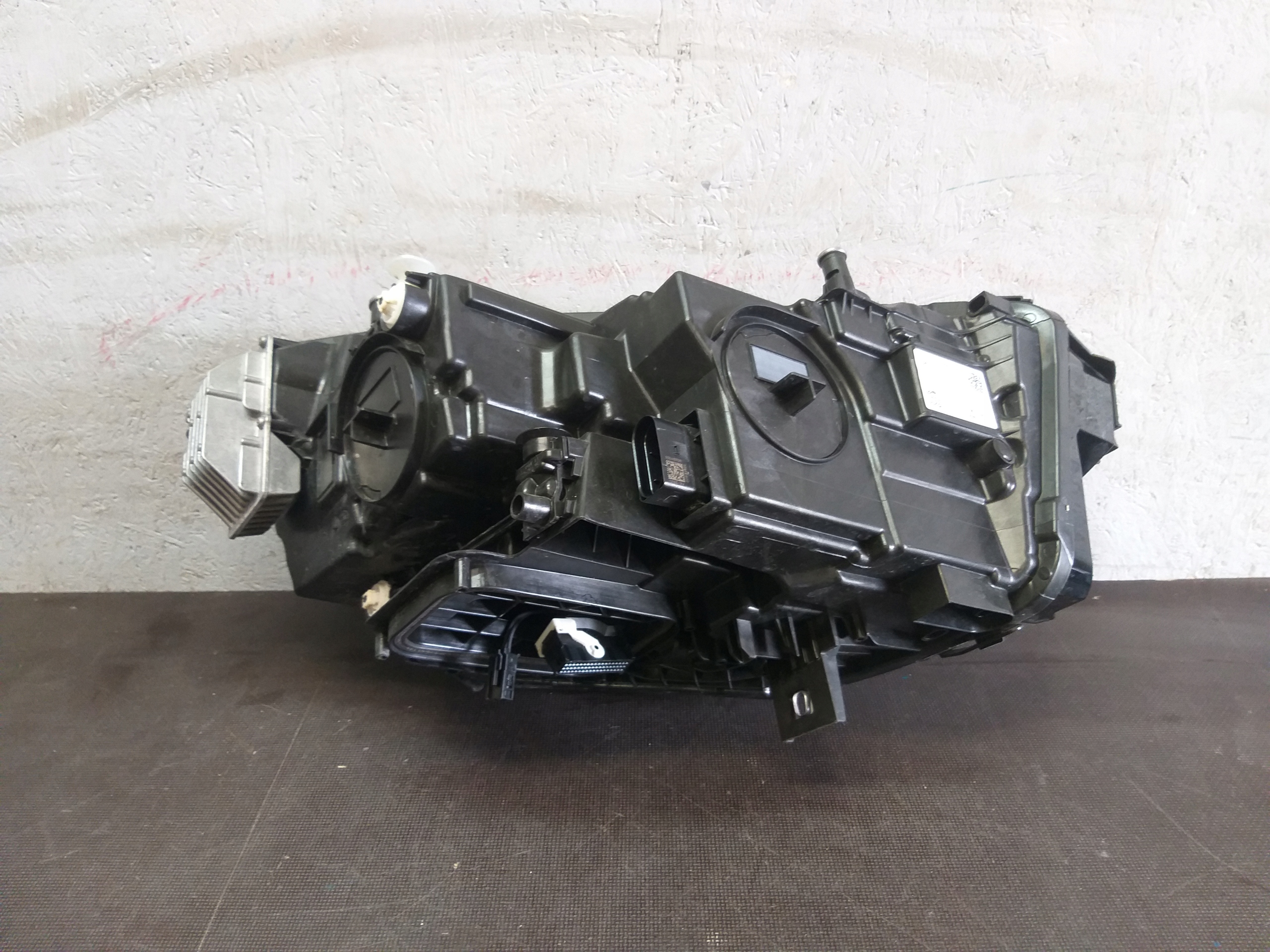 light front left MERCEDES GLA W247 FULL LED HP