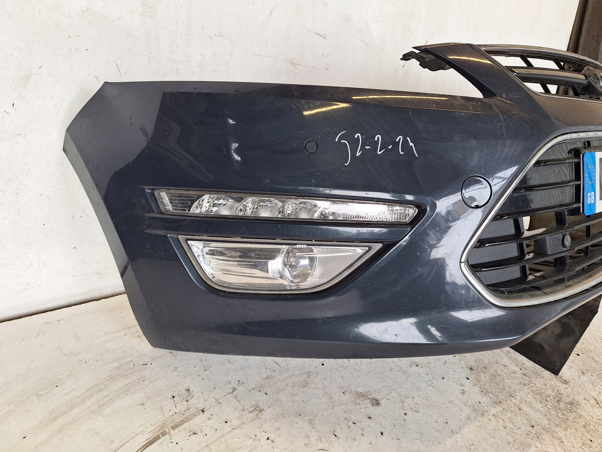 FORD MONDEO MK4 LIFT 10-14 bumper + LED + PDC