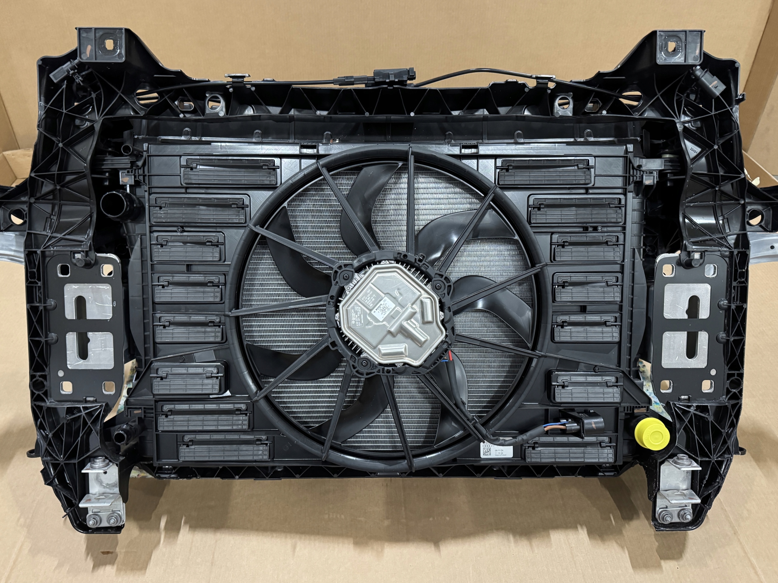 AUDI Q7 4M 2025 45TDI 3.0TDI support panel for radiators radiator blinds complete 9km