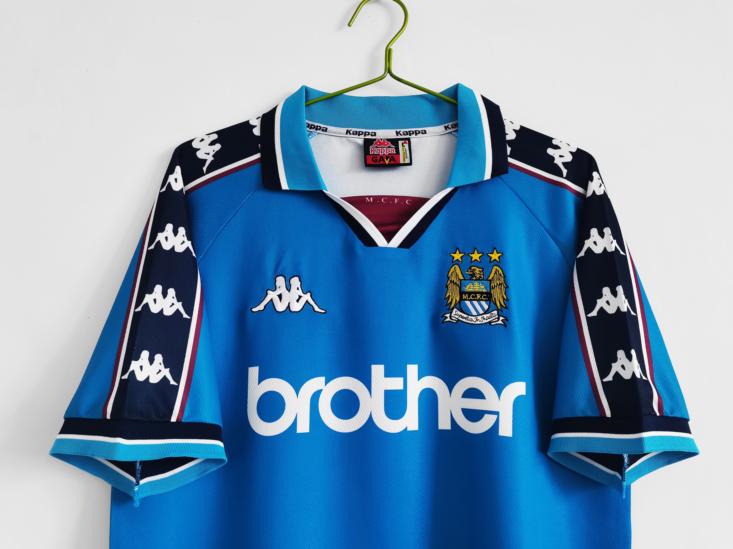 Manchester City 97-98 L | www.gamescaxas.com