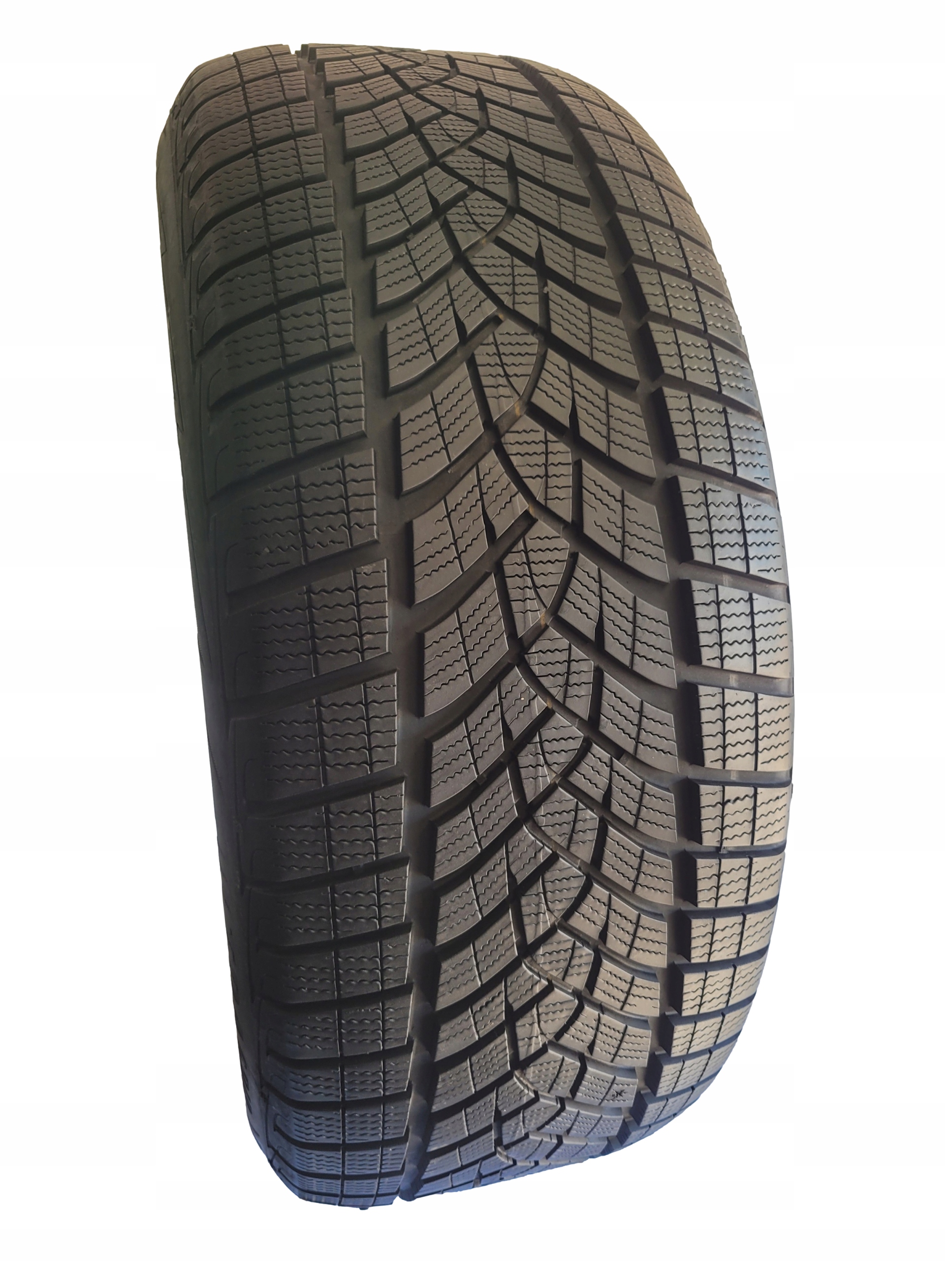 Goodyear UltraGrip Performance G1 SUV 255/50 R20 109V 7.5mm 2022