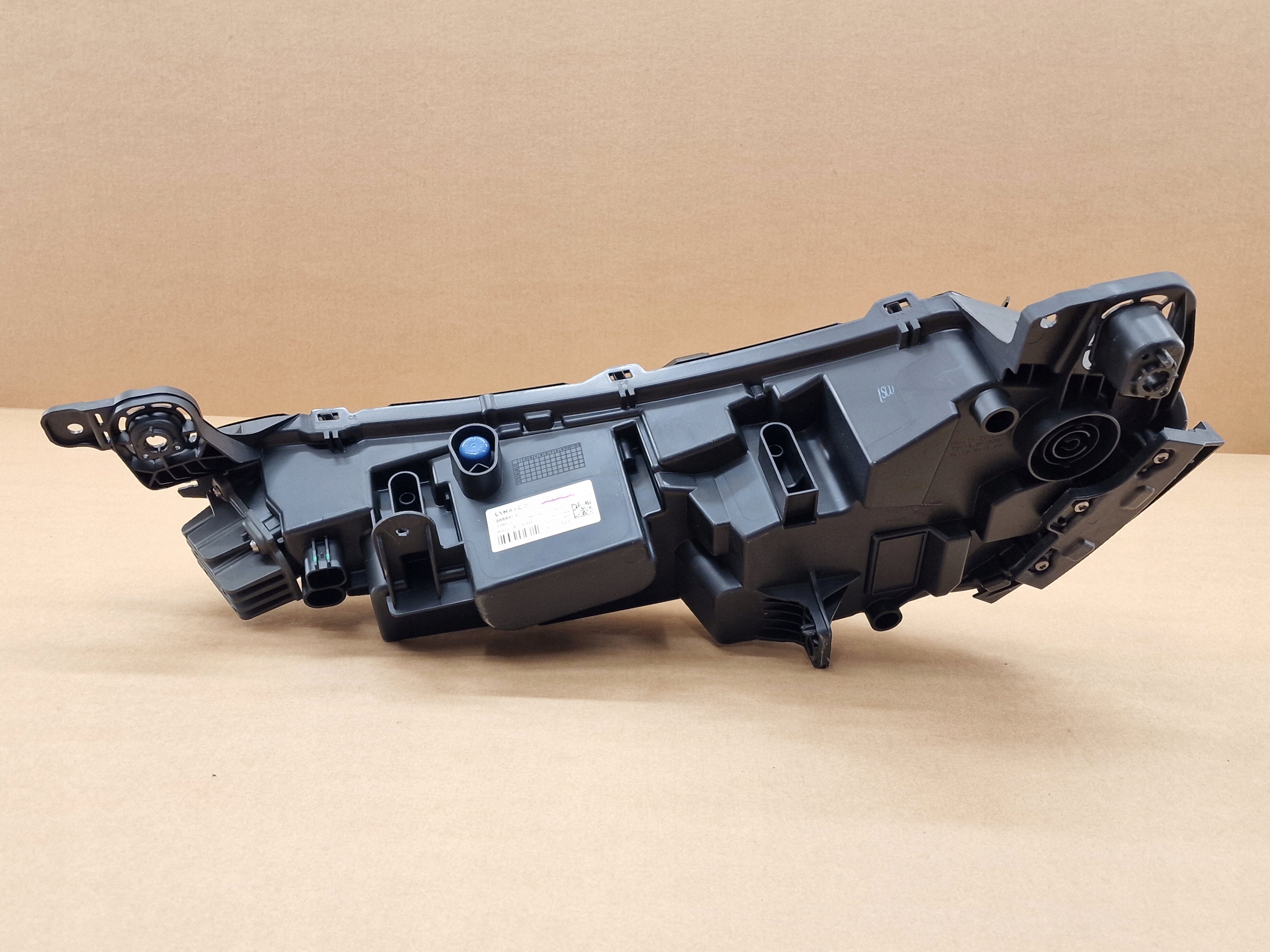 kompletna lijeva far FULL LED LYNK & CO