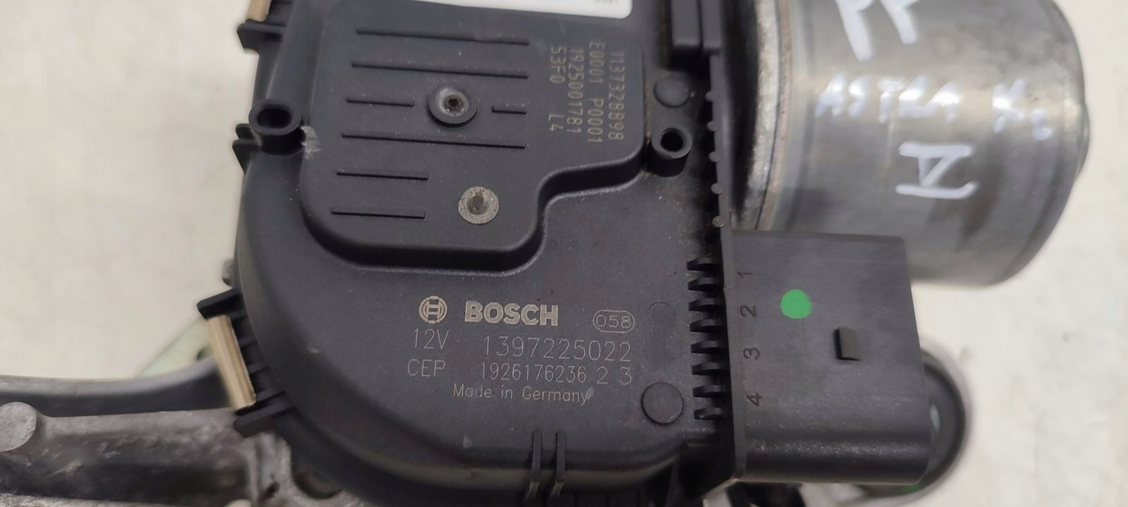 Wischergestänge links Opel Astra K LIFT kombi