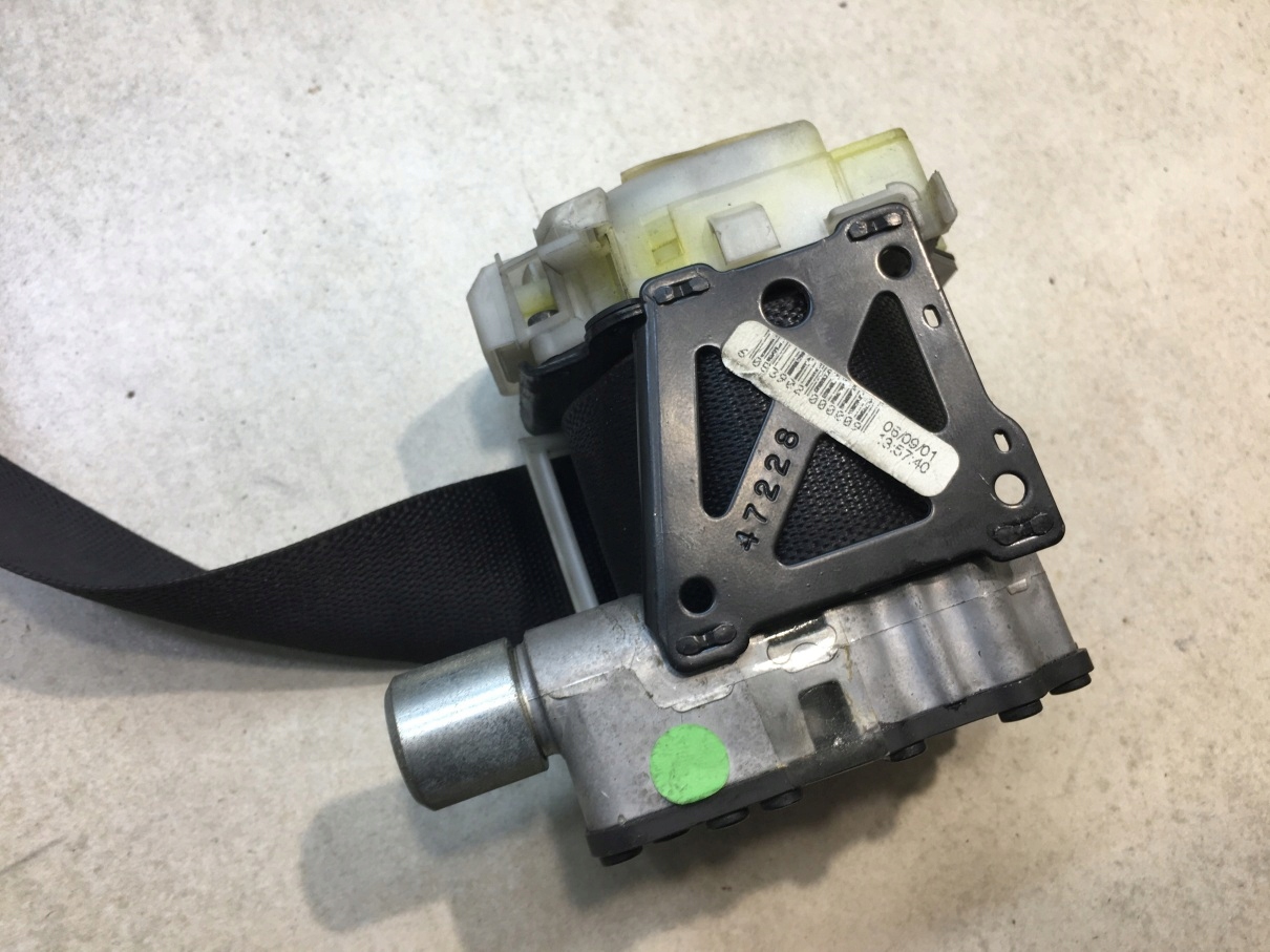 tension belt safety right front MERCEDES W203 COUPE