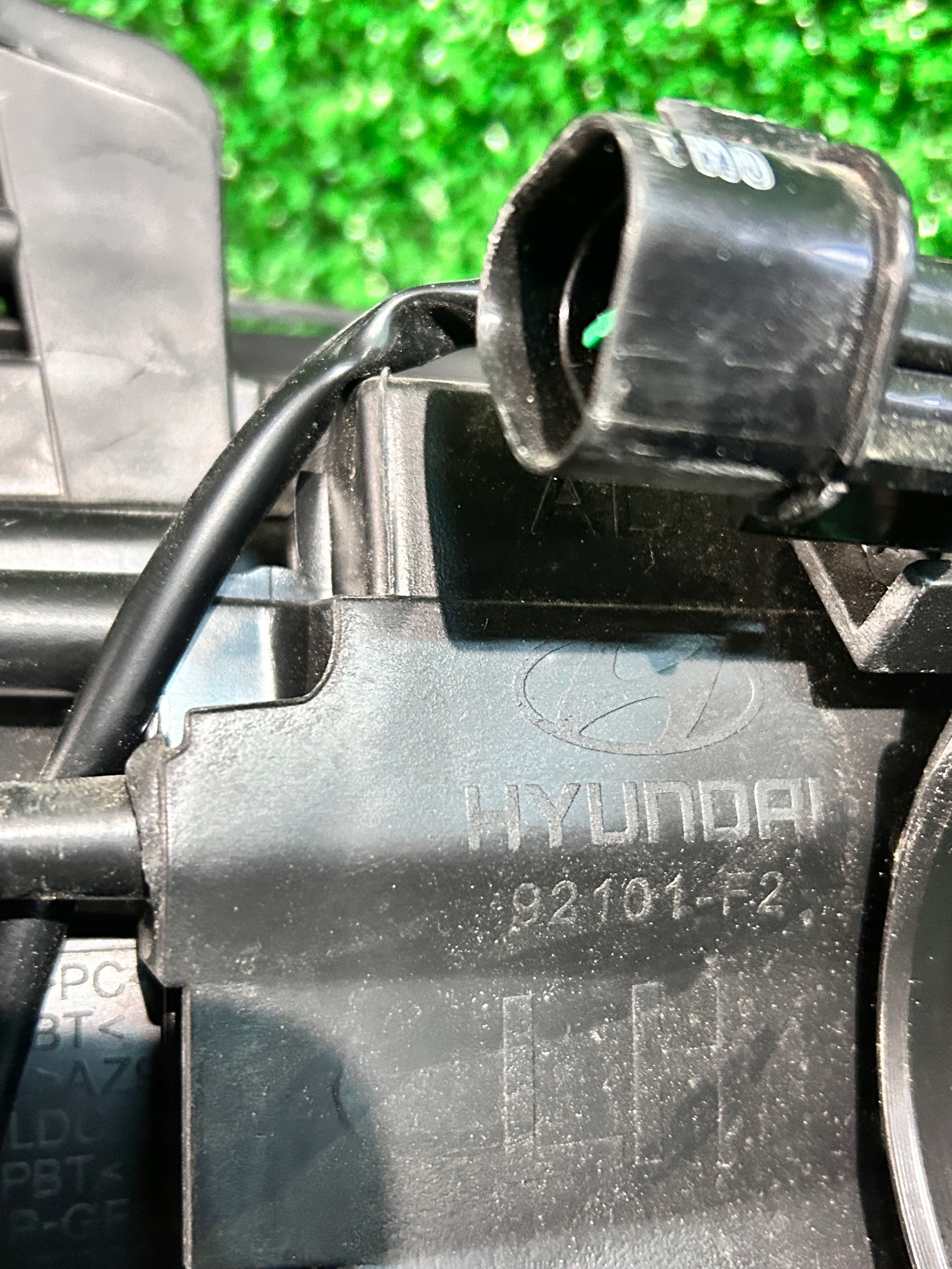 REFLEKTOR left HYUNDAI ELANTRA VI
