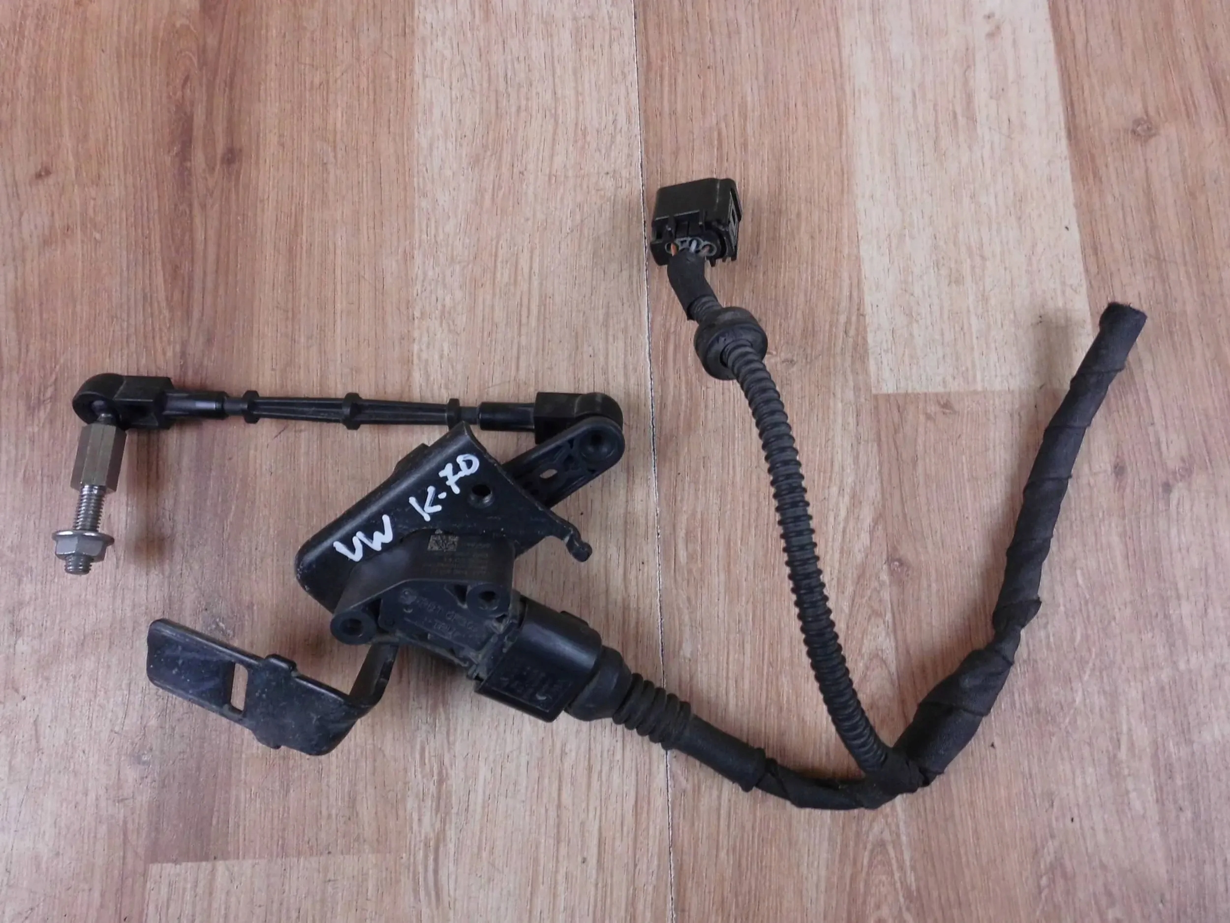 Audi A4 B9 A5 sensor poziomowania of the lights front front 4M0907503