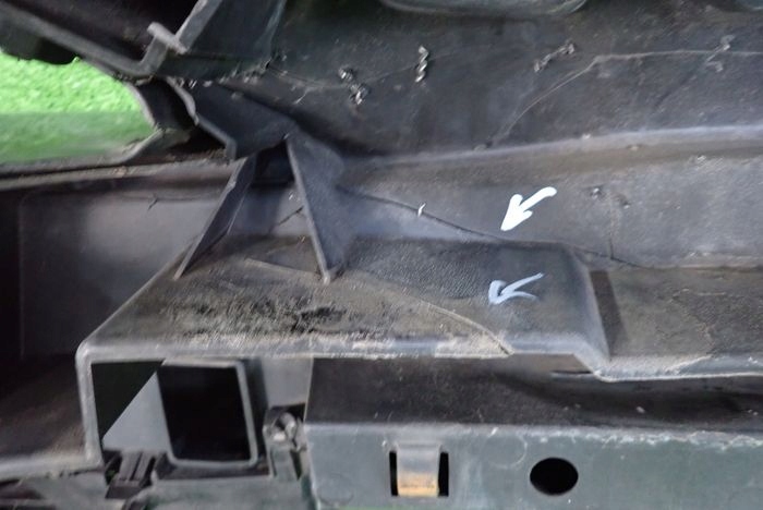 PEUGEOT 207 09-12 Frontstoßstange vorne