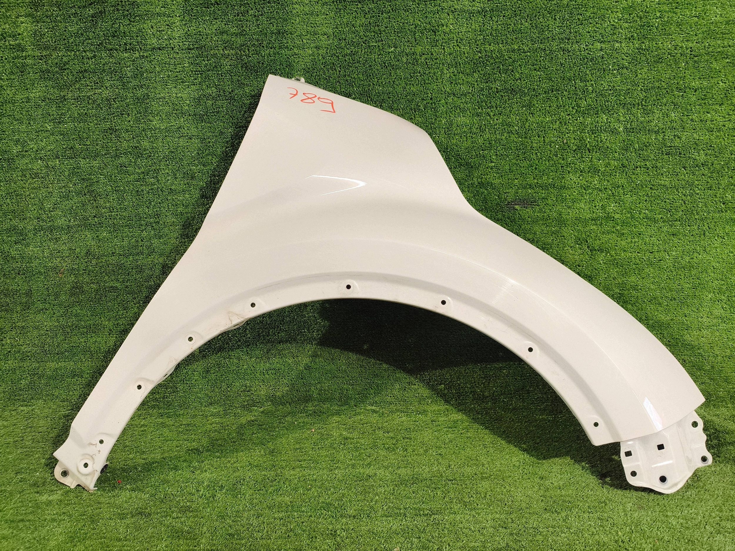 fender front right TOYOTA C-HR CHR 16- NR.789