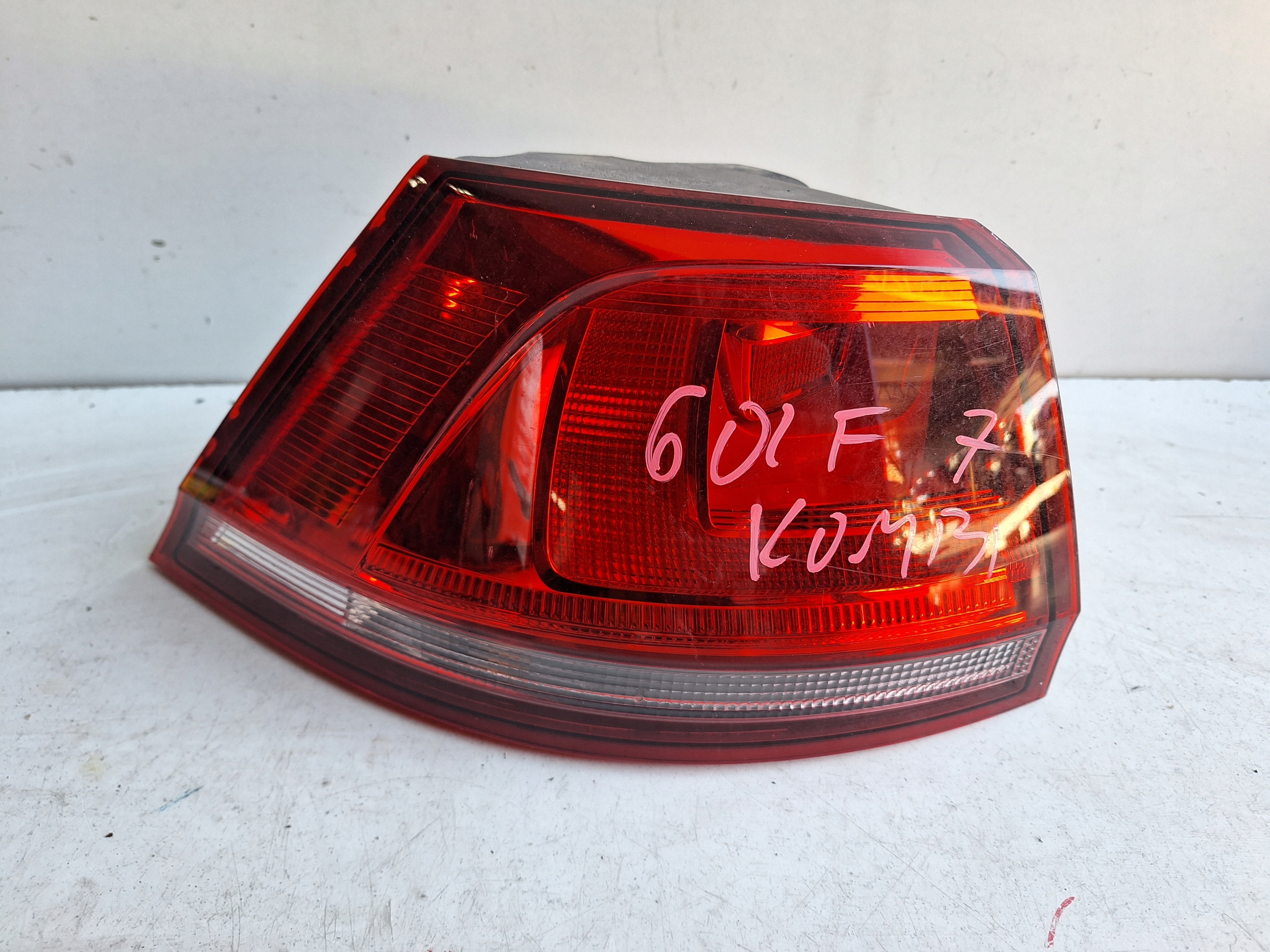 VOLKSWAGEN GOLF VII 12-16 light left UK KOMBI