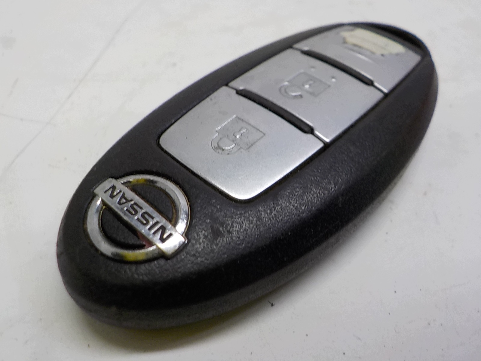 NISSAN NOTE JUKE MICKA K13 LEAF NV200 NAVARA key PILOT KEYLESS 433,92