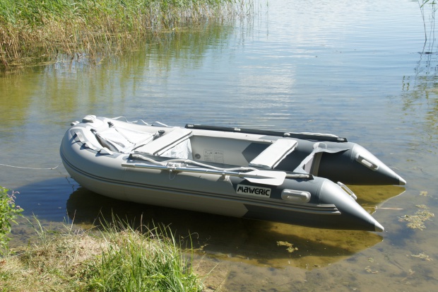 Ponton MAWERIC 270D podłoga aluminiowa, rolka, knaga, torba dziobowa Kod producenta 270