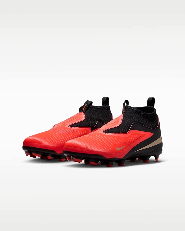 Buty piłkarskie dziecięce Nike lanka korki Phantom 6 High Academy r. 36,5
