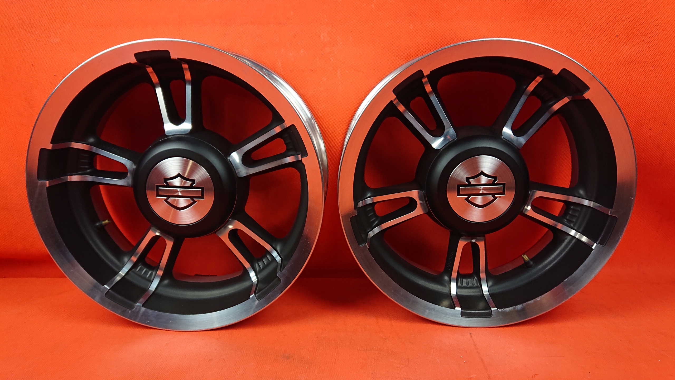 HARLEY КОЛЕСА ЗАДНИЕ ENFORCER FLRT FREEWHEELER 15-22