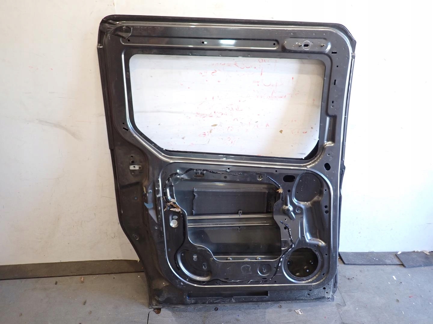 door sliding left FORD CONNECT TOURNEO MK2 2013- LONG