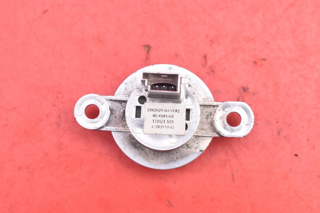 switch button of the opening bonnet 1042629-00 TESLA MODEL X 90D 15-21