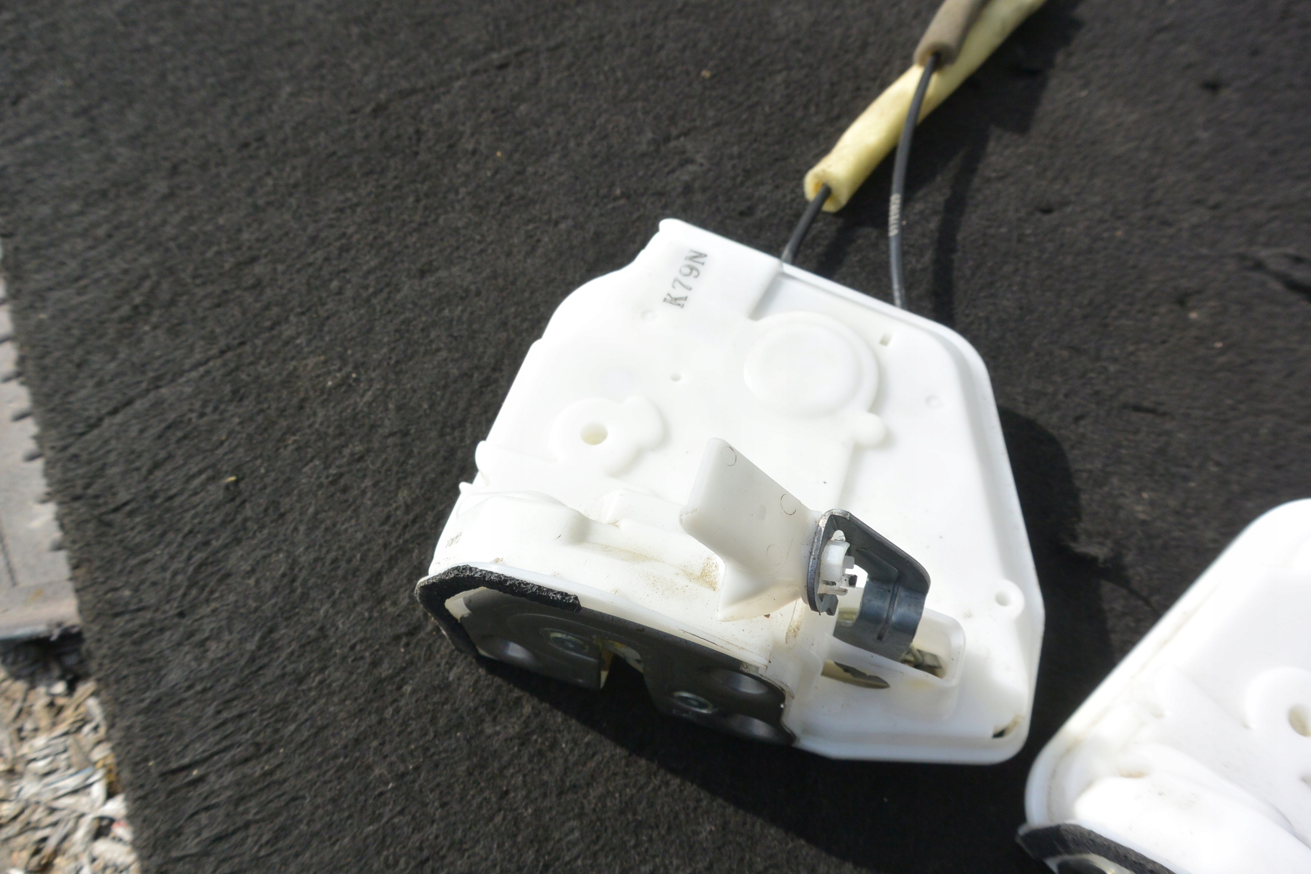 lock door right left front rear part MAZDA CX9 II 16