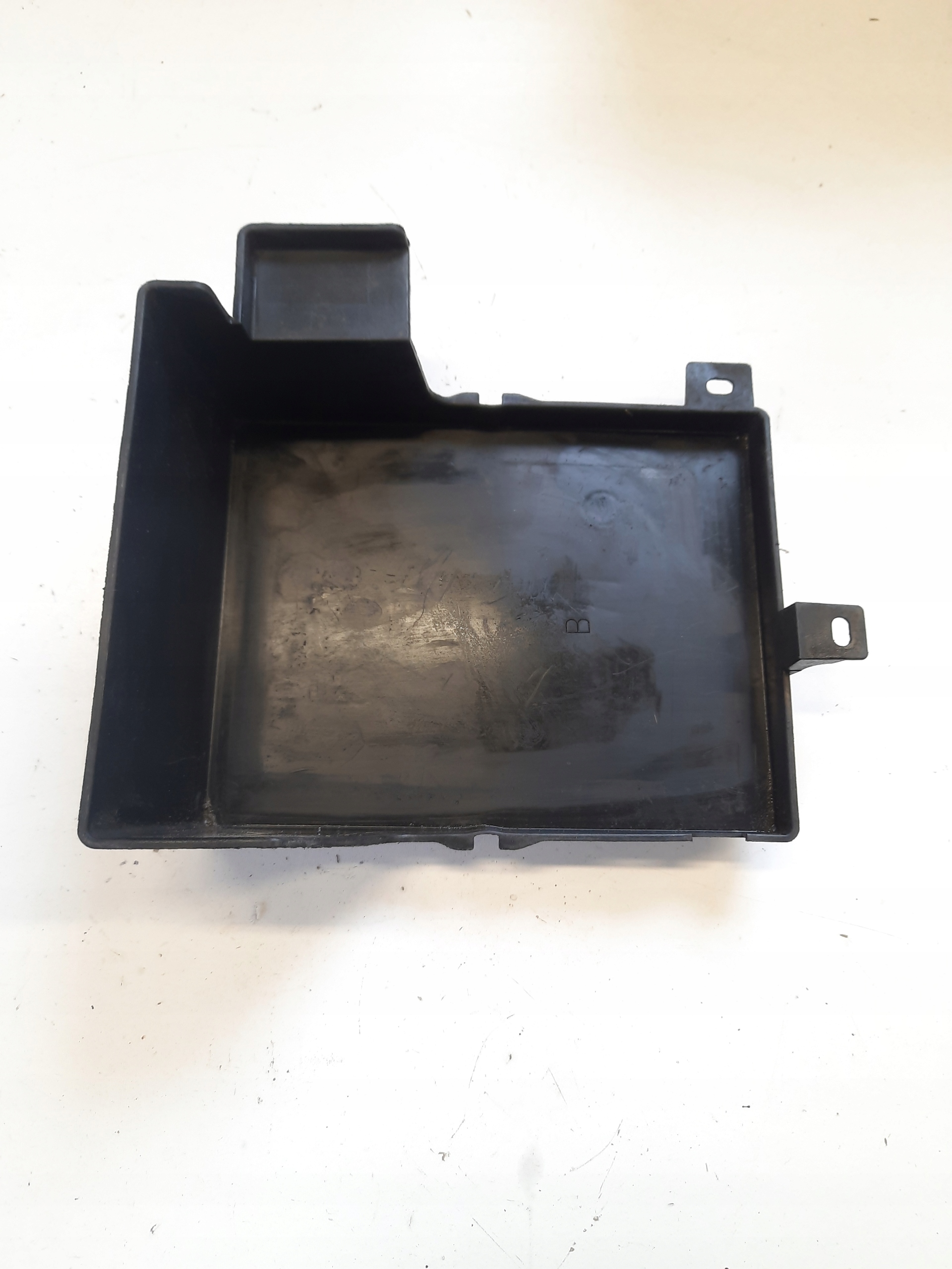 MITSUBISHI ECLIPSE CROSS PODSTAWA AKUMULATORA