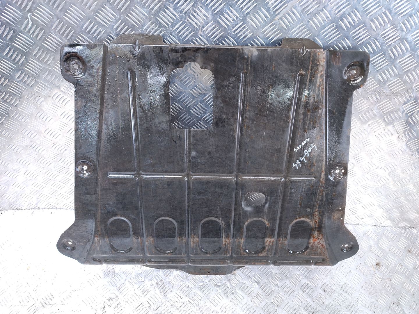 КАПОТ ДВИГУНА DACIA DUSTER & LIFT (2013-2017)