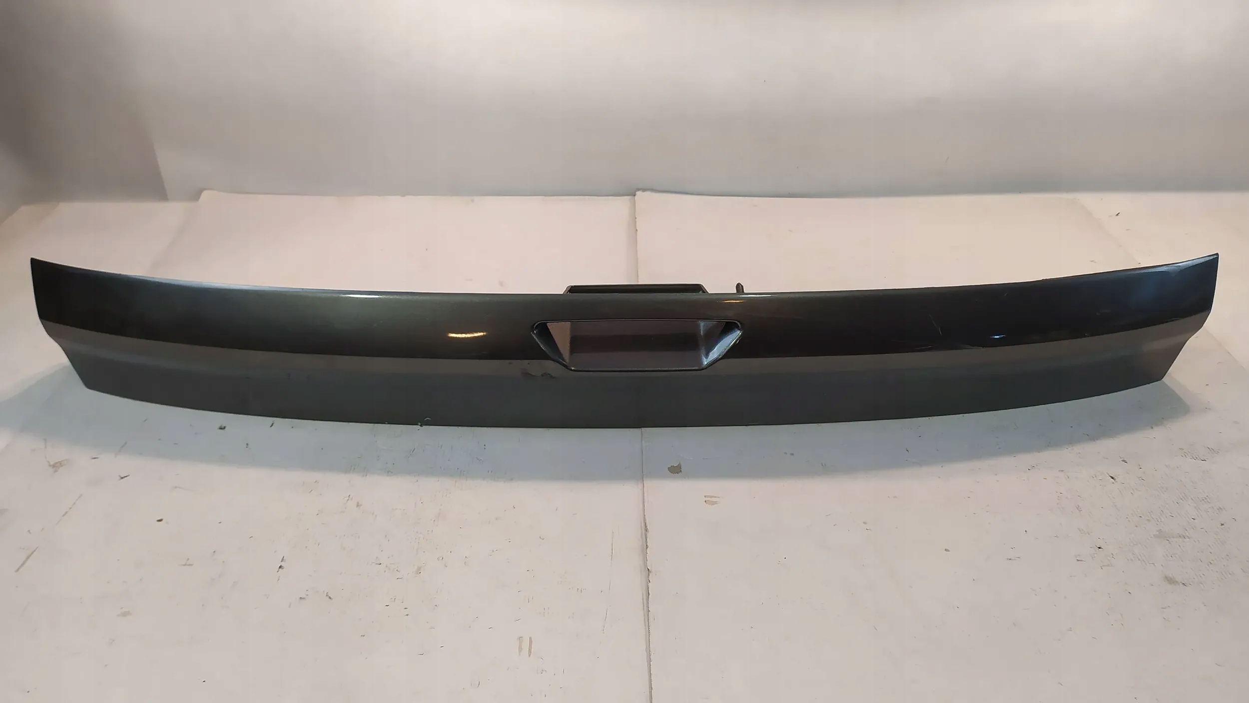 BLENDA KLAPY TYŁ Ford Kuga II