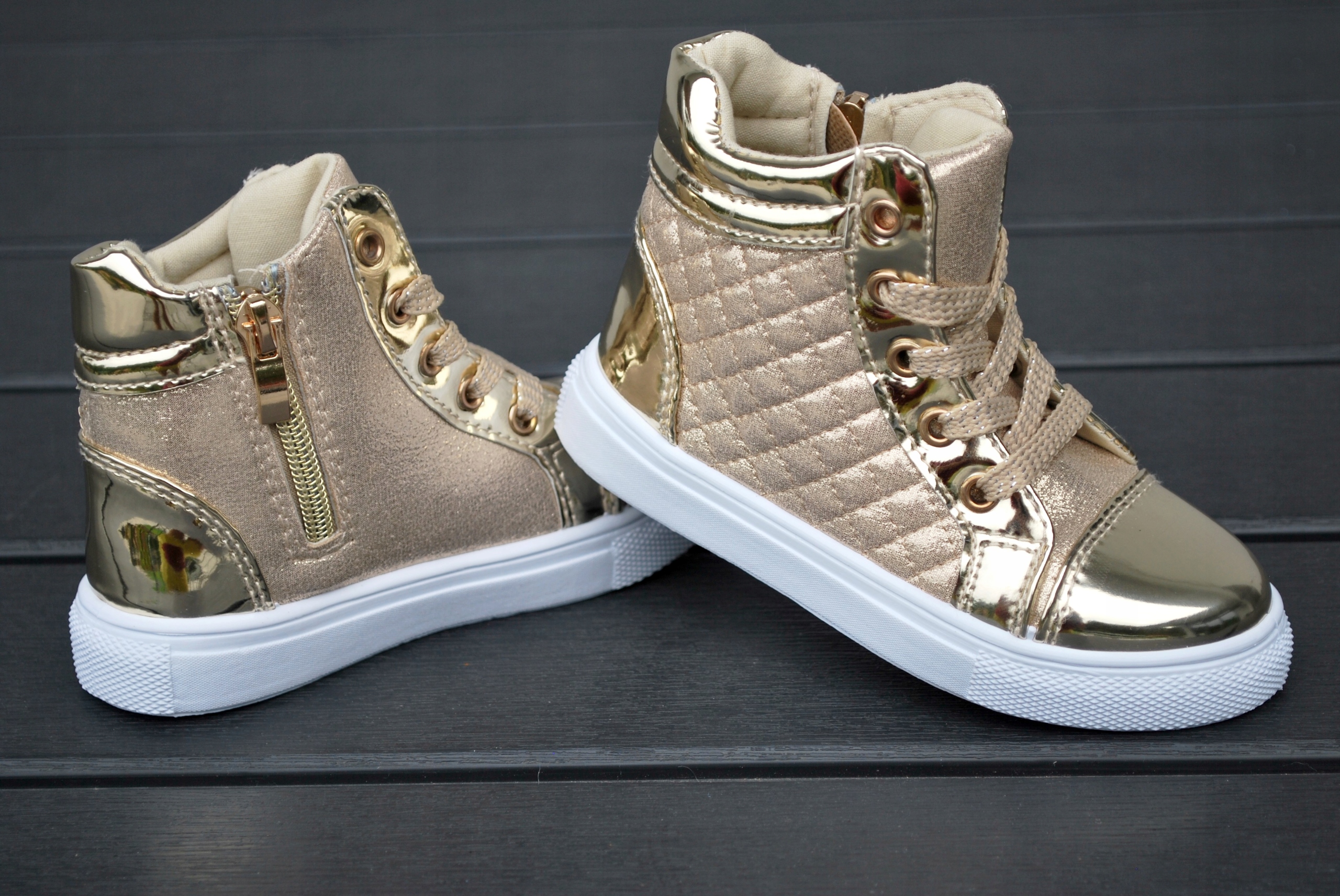 LAKIEROWANE TRZEWIKI BOTKI NA SUWAK r.32 / 20,2cm Płeć dziewczynki