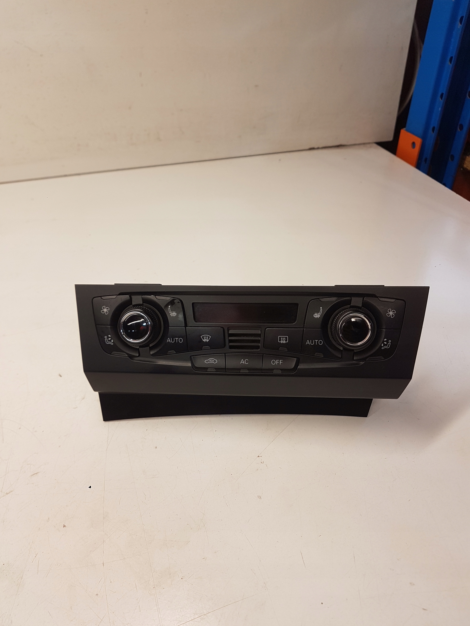 PANEL KLIMATRONIK AUDI A4 A5 Q5 8T1820043F