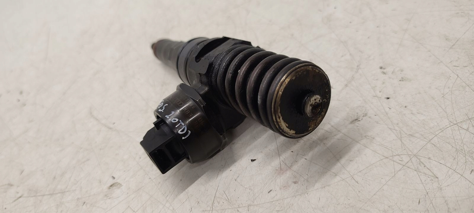 nozzle 038130073BQ VW EOS 2,0 TDI