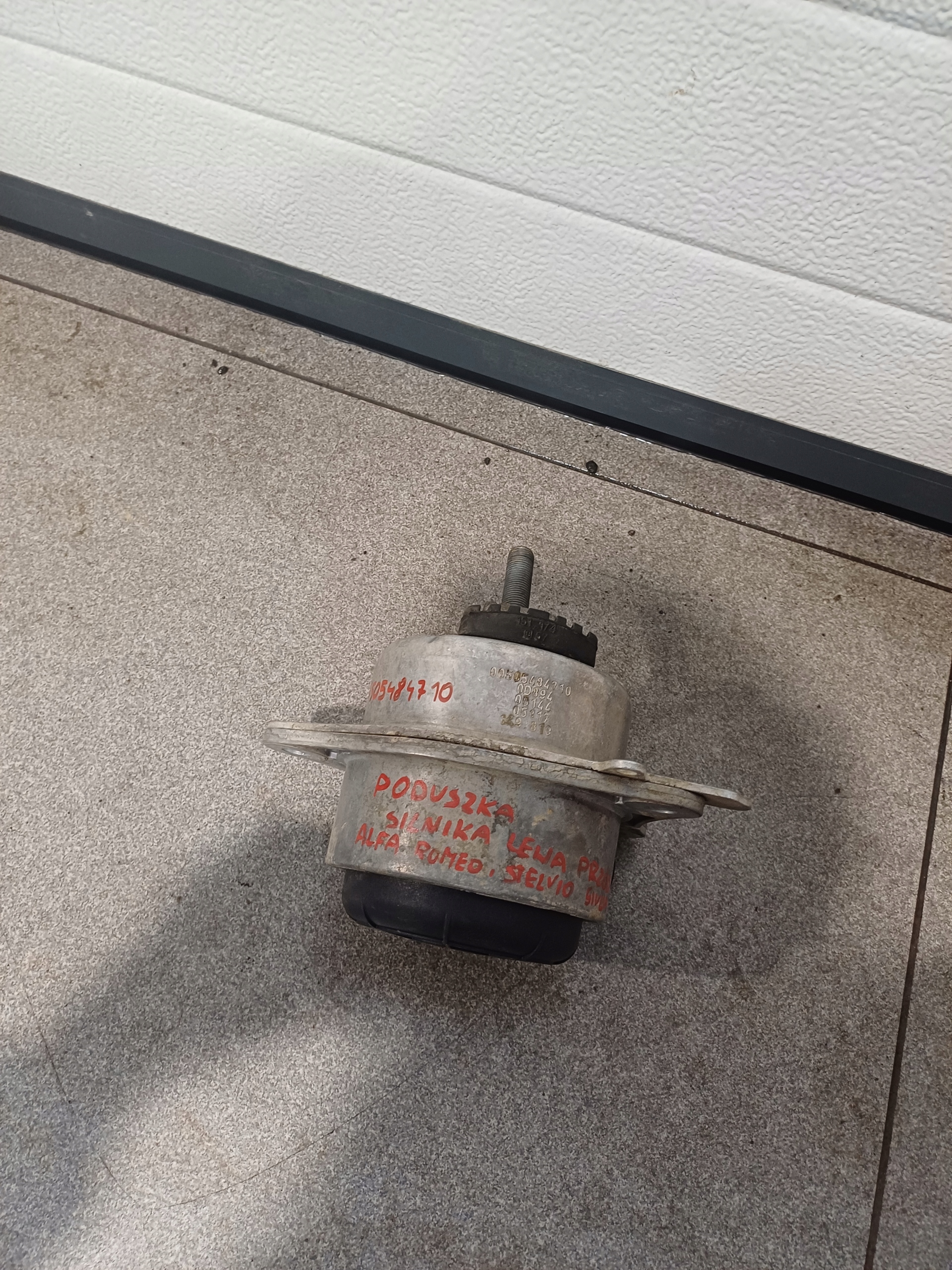 engine mount left front front ALFA ROMEO STELVIO GIULIA 00505484710