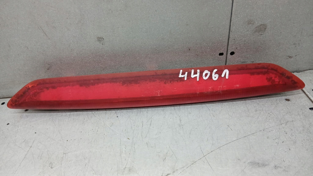 ŚWIATŁO STOP VW POLO 9N 04R