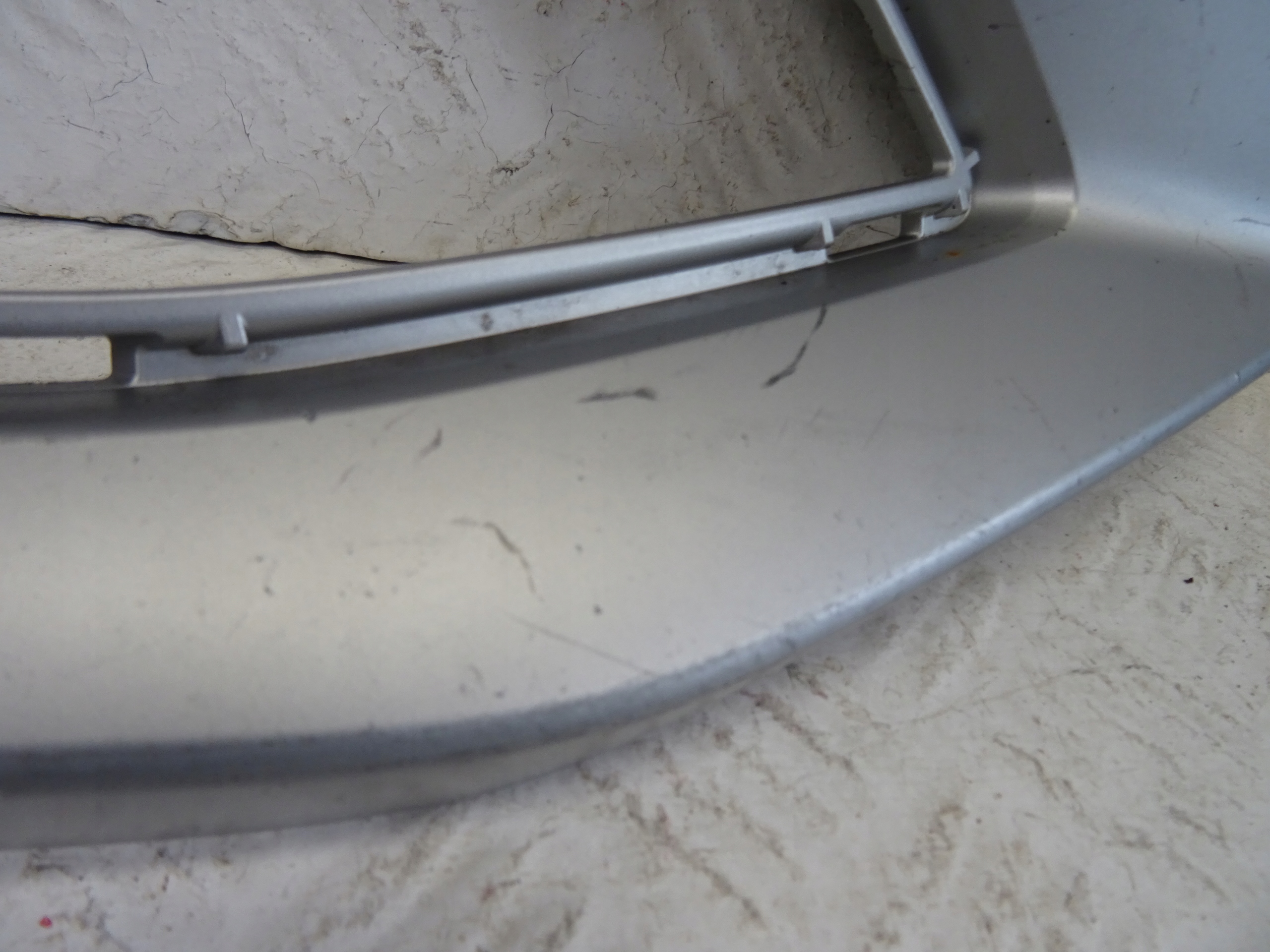 grid of a bumper front front right AUDI Q2 LIFT 81A853054