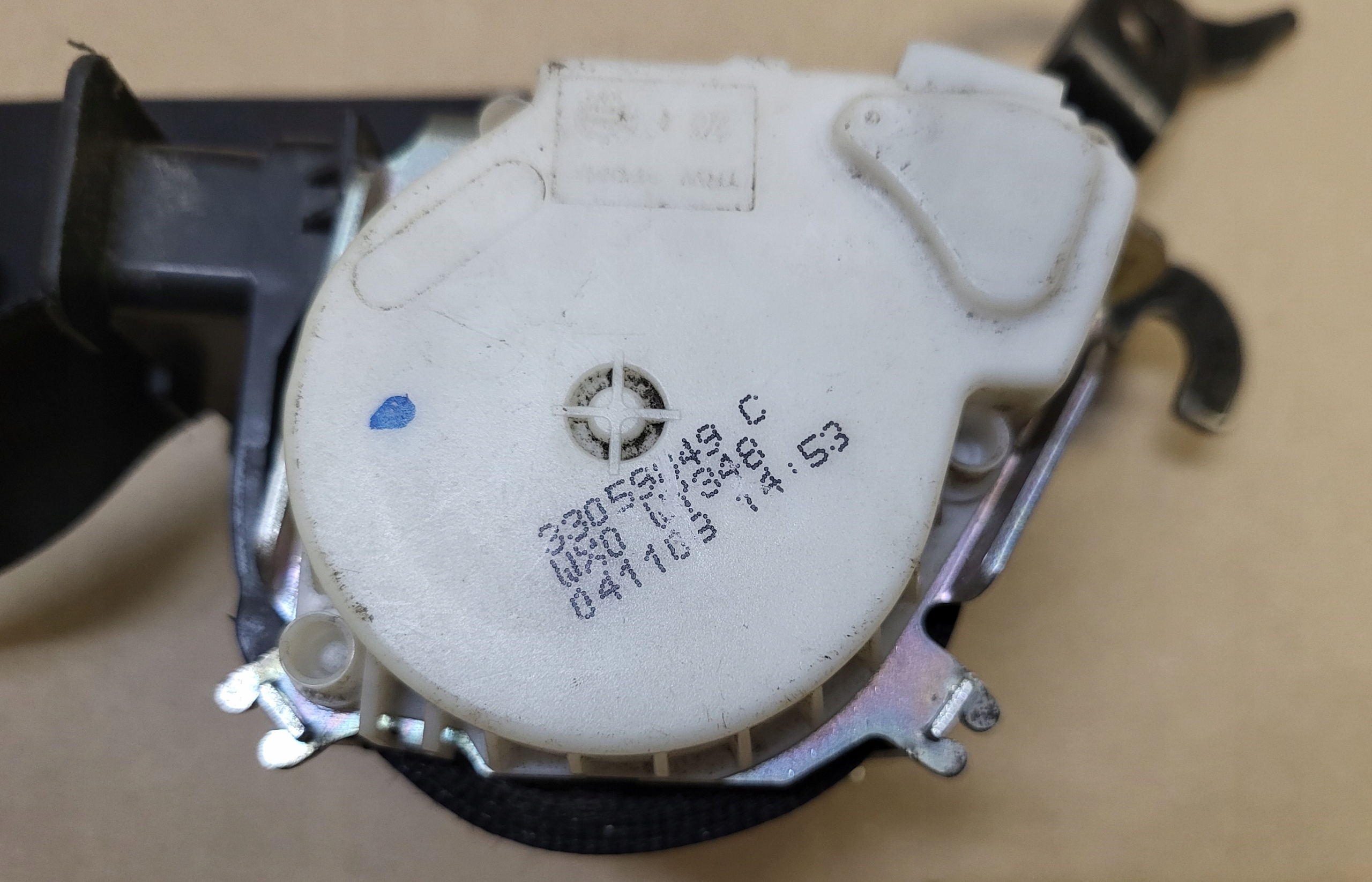 tension belt safety right front BMW 1 E87 3 E90 E91 OE EU