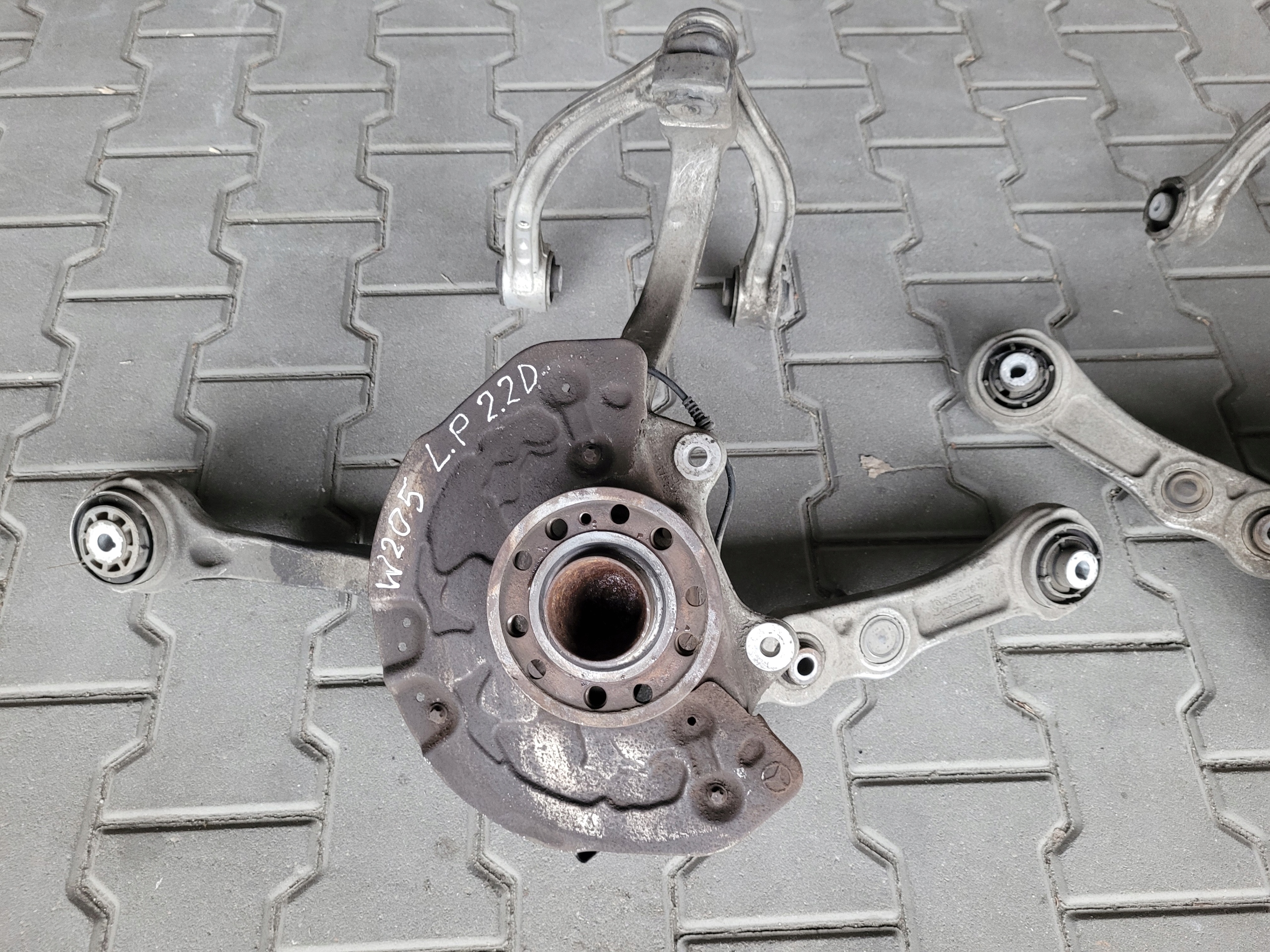 swing front right arm front MERCEDES C W205 2.2 D CDI HYBRID