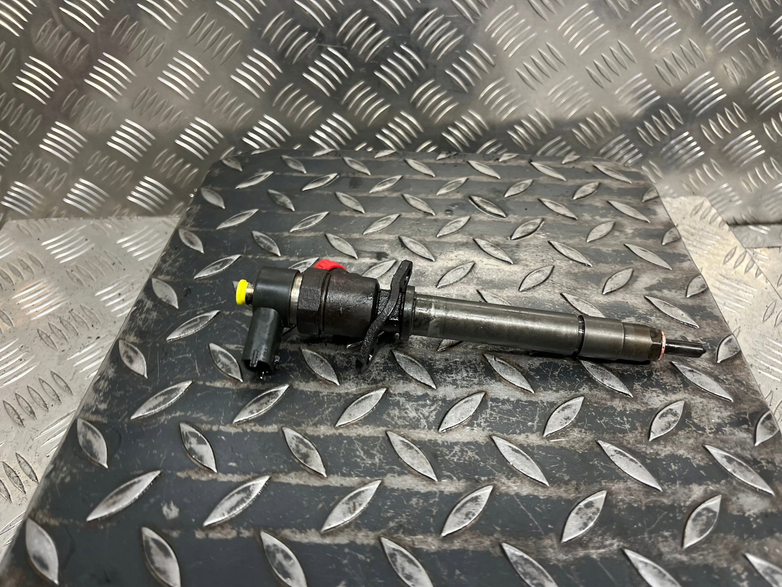 nozzle injector VOLVO XC90 8658351