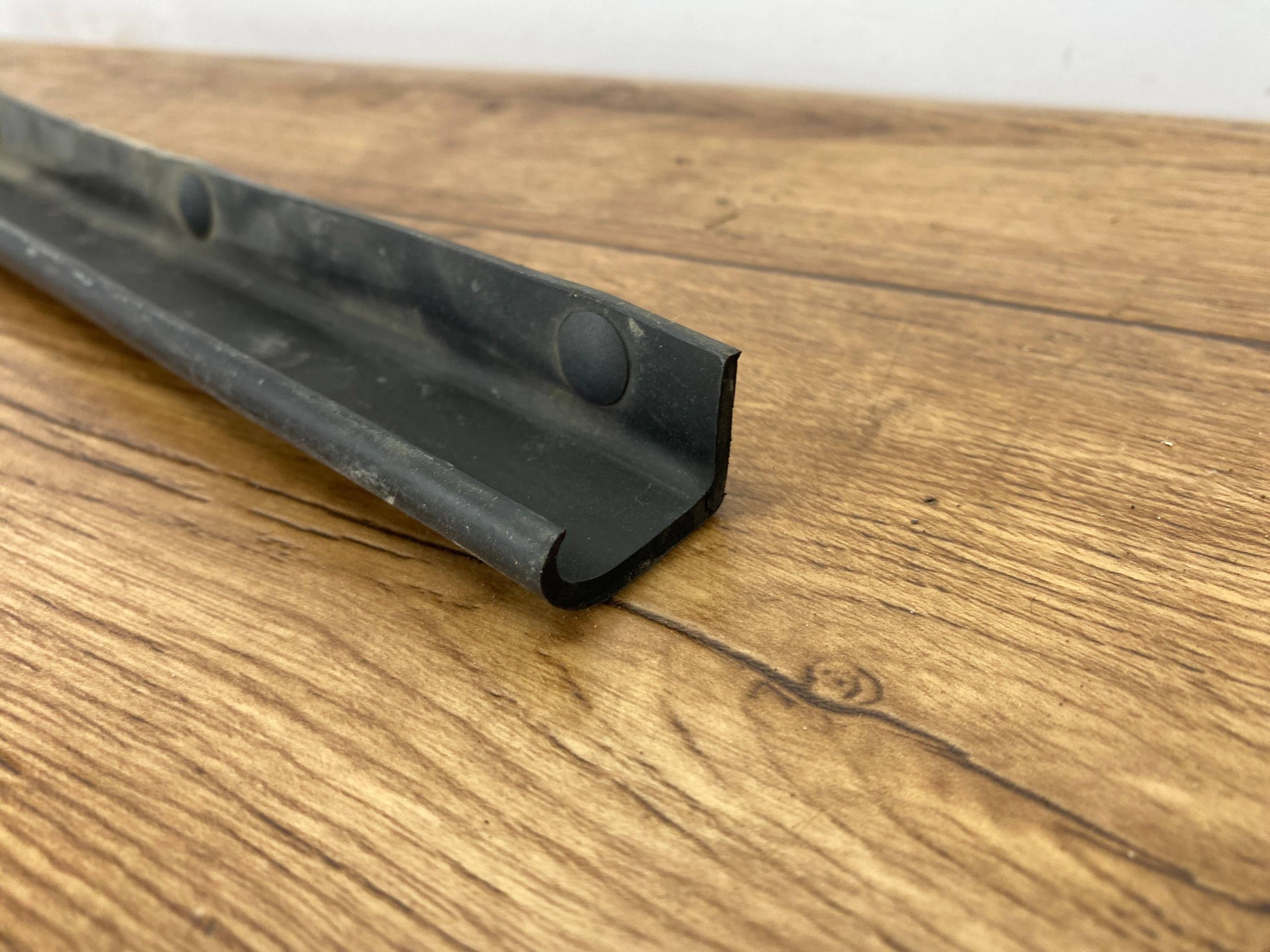 gasket cabs and paki left Ram 1500 2019+