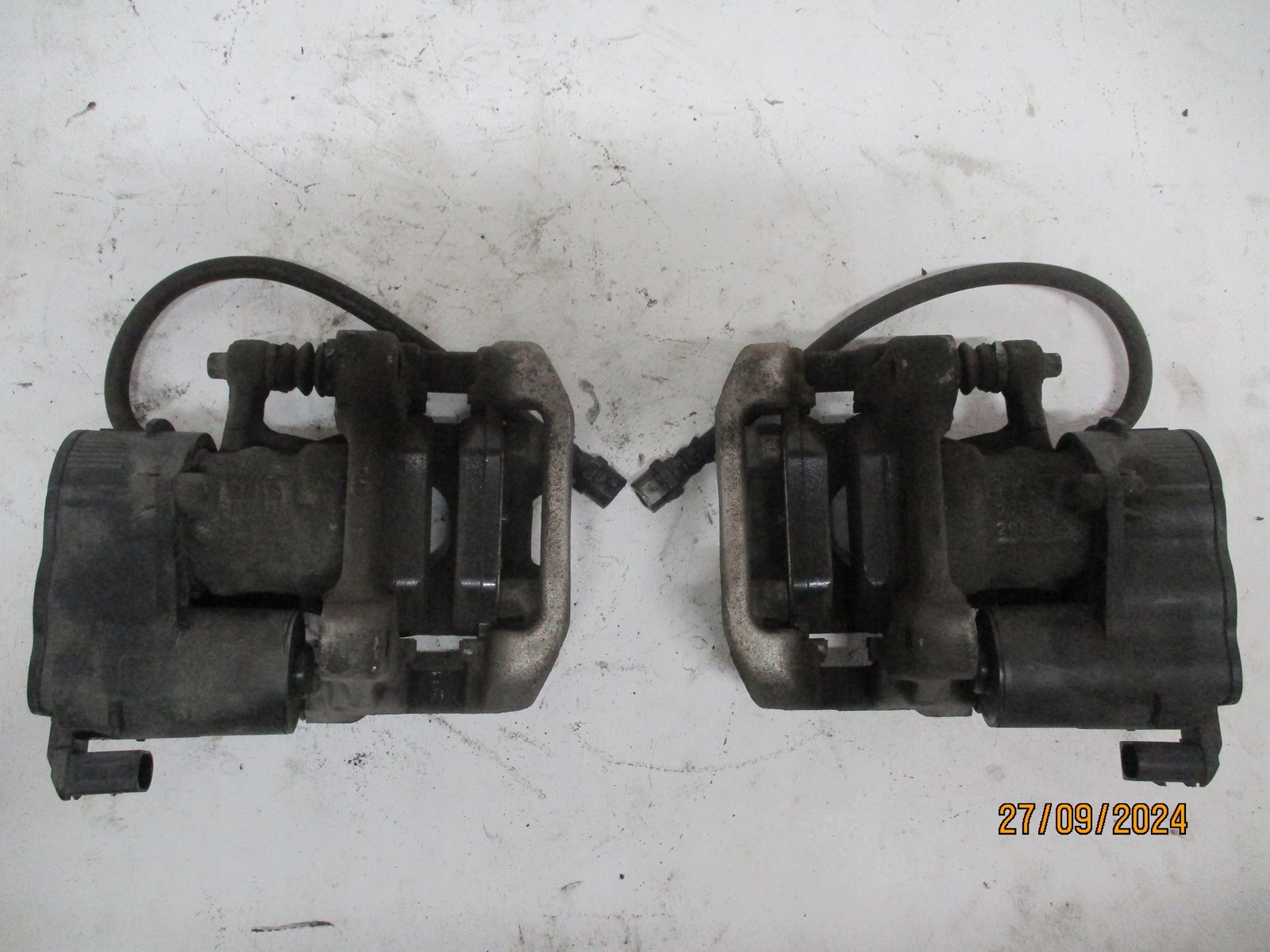 caliper rear part MERCEDES GLB 247 right left