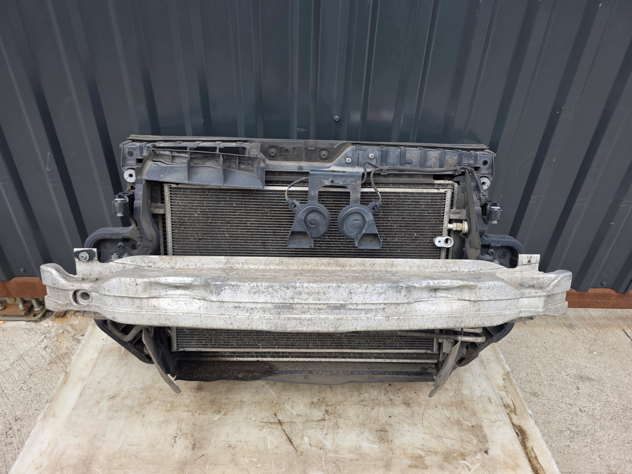support panel for radiators complete AUDI A6 C6 3.2 FSI AUTOMAT 2004-2008 original !!!
