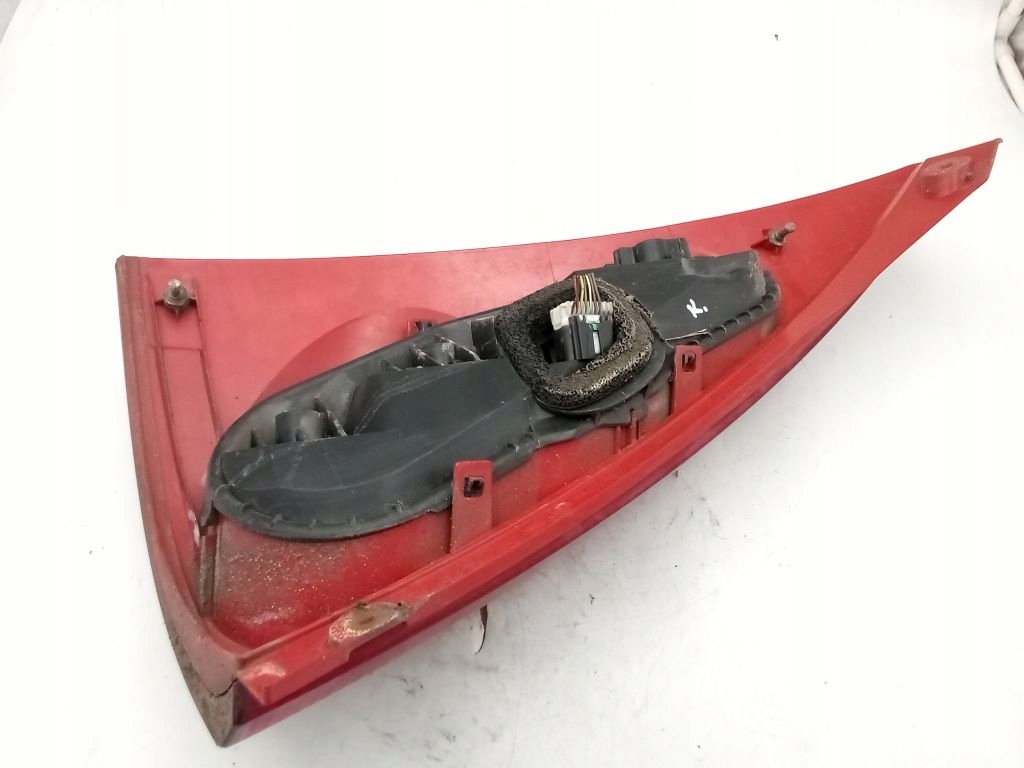 Peugeot 107 5D light right rear EU 81550-0H040