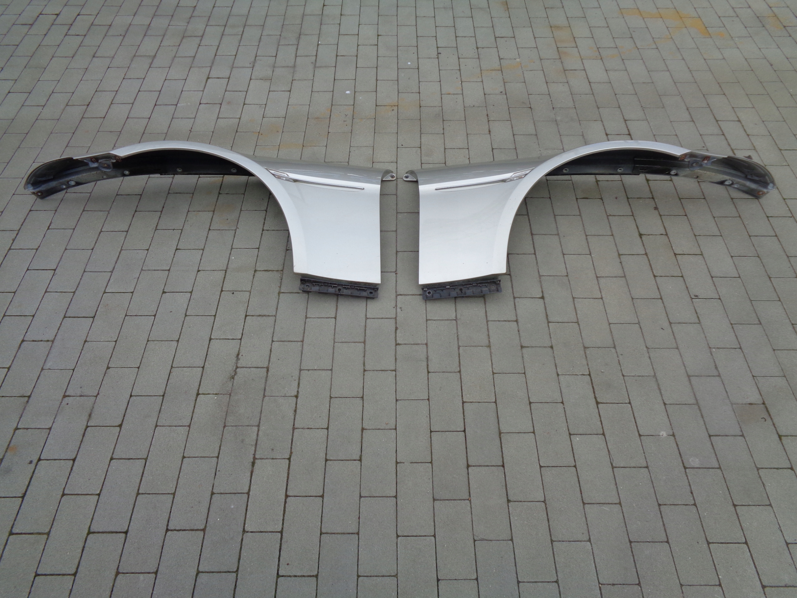 fender front left BMW 6 E63 mineral-silber