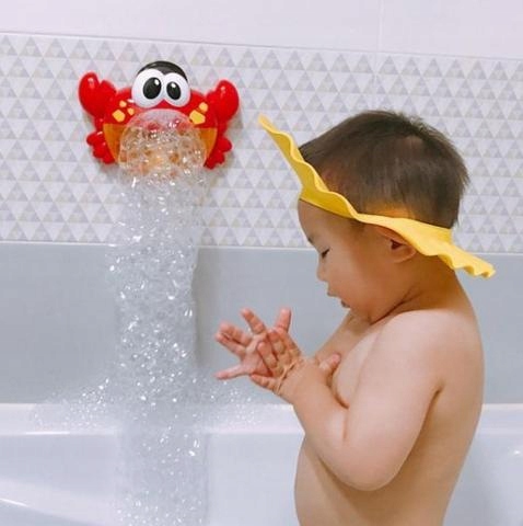 MASZYNKA DO ROBIENIA BĄBELEK PIANY W WANNIE KRAB Materiał plastik inny