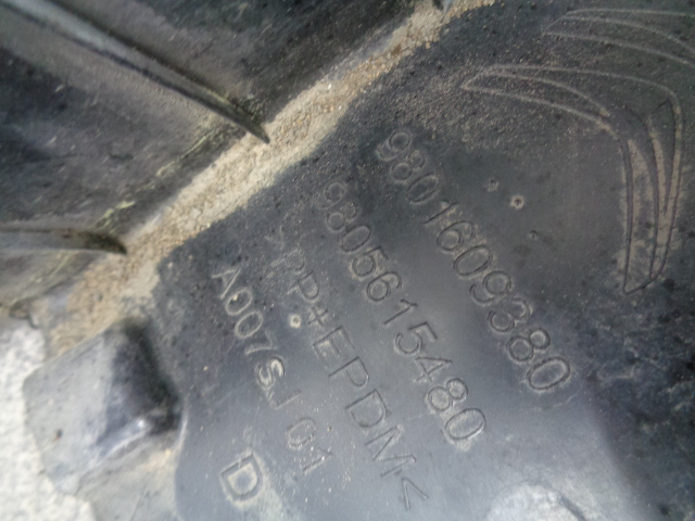 NADKOLE PRAWY PRZÓD CITROEN C4 CACTUS 2015 ROK Typ samochodu Samochody osobowe