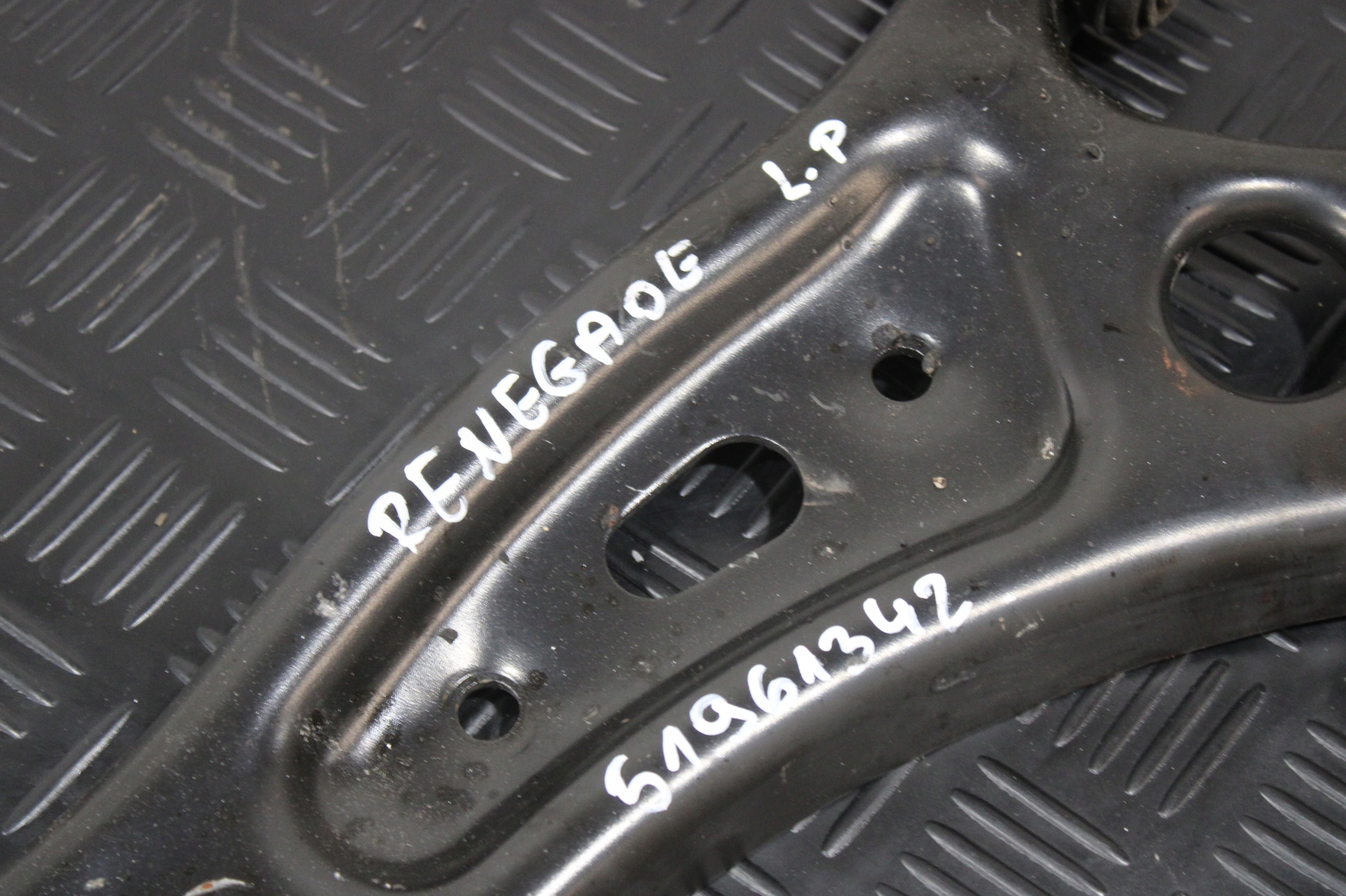 arm left front 51961342 JEEP RENEGADE