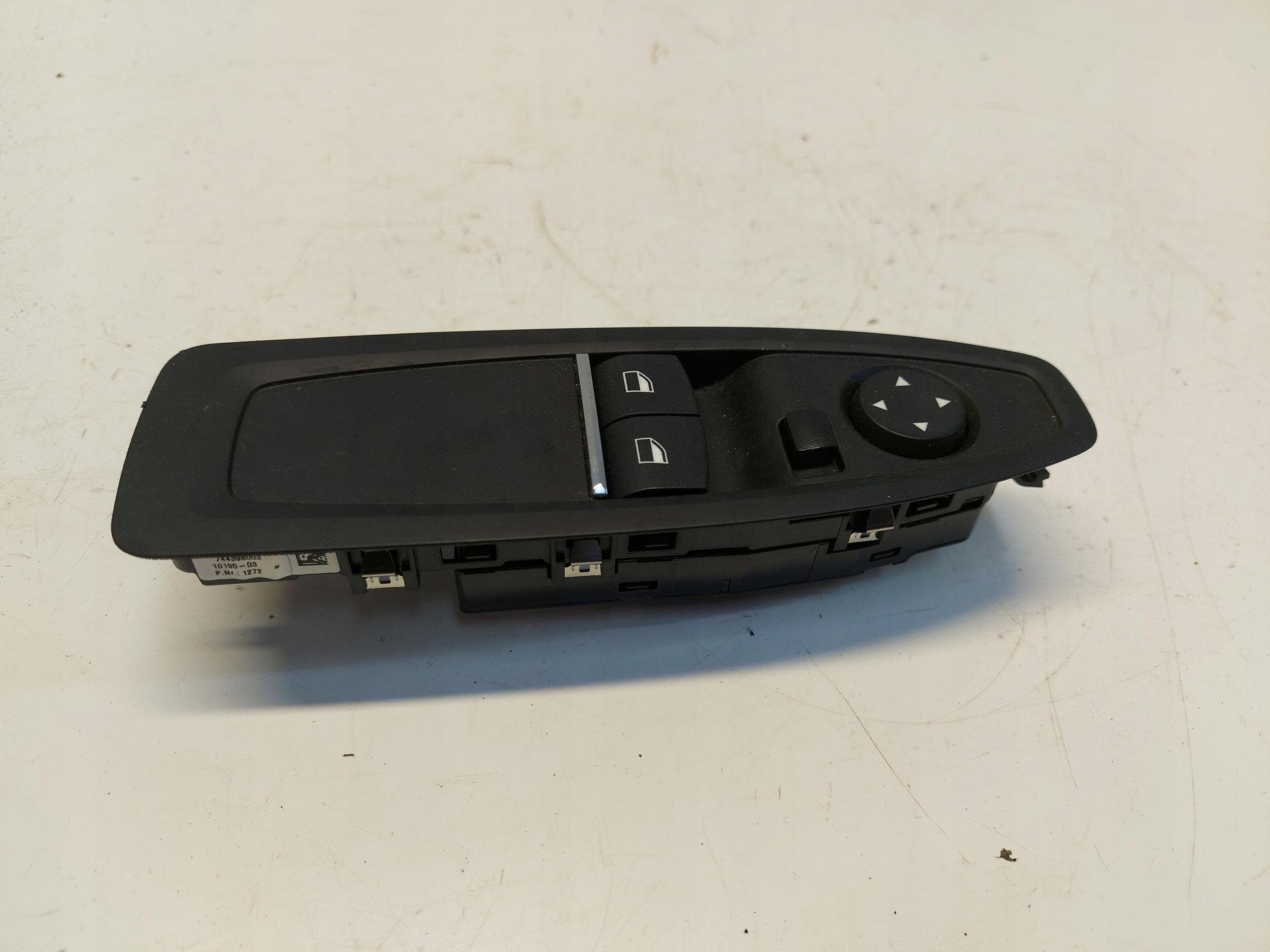 BMW F22 CONTROL PANEL OF THE WINDOW 9226265-04