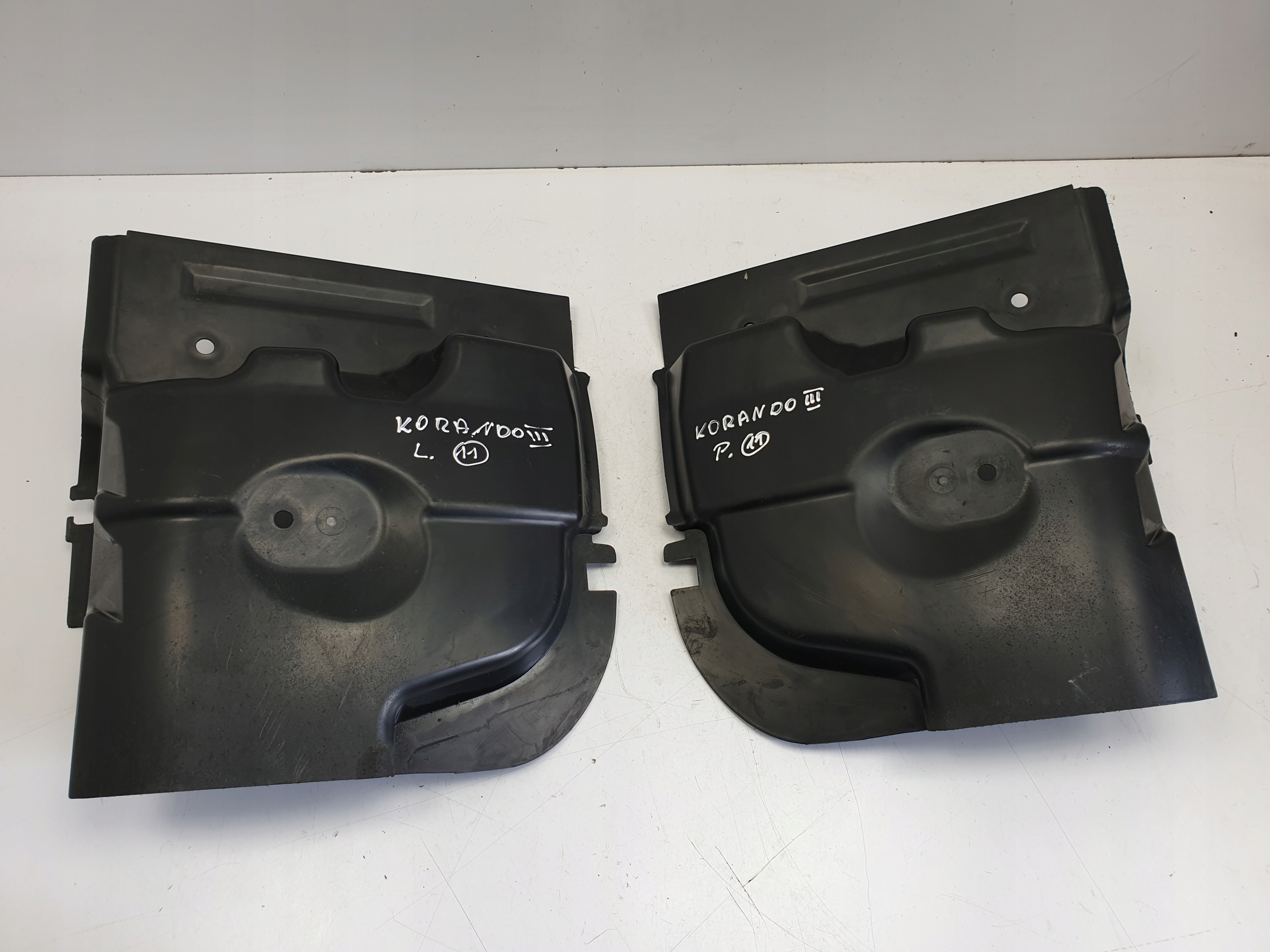 79740-32000 - SsangYong Korando III кожухи корпусу