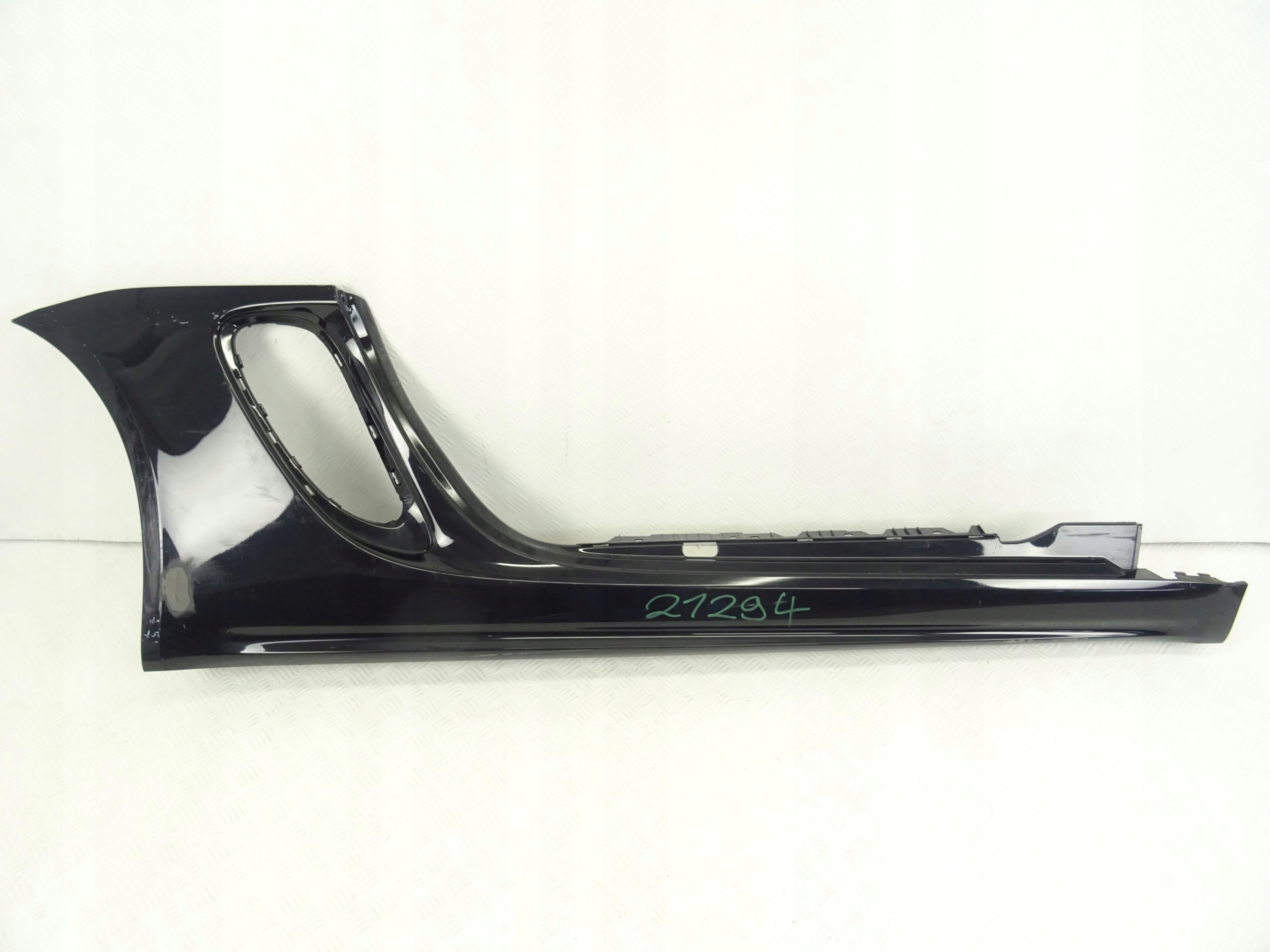 Porsche Boxster Cayman 982 moulding threshold right | GetMotor F4X