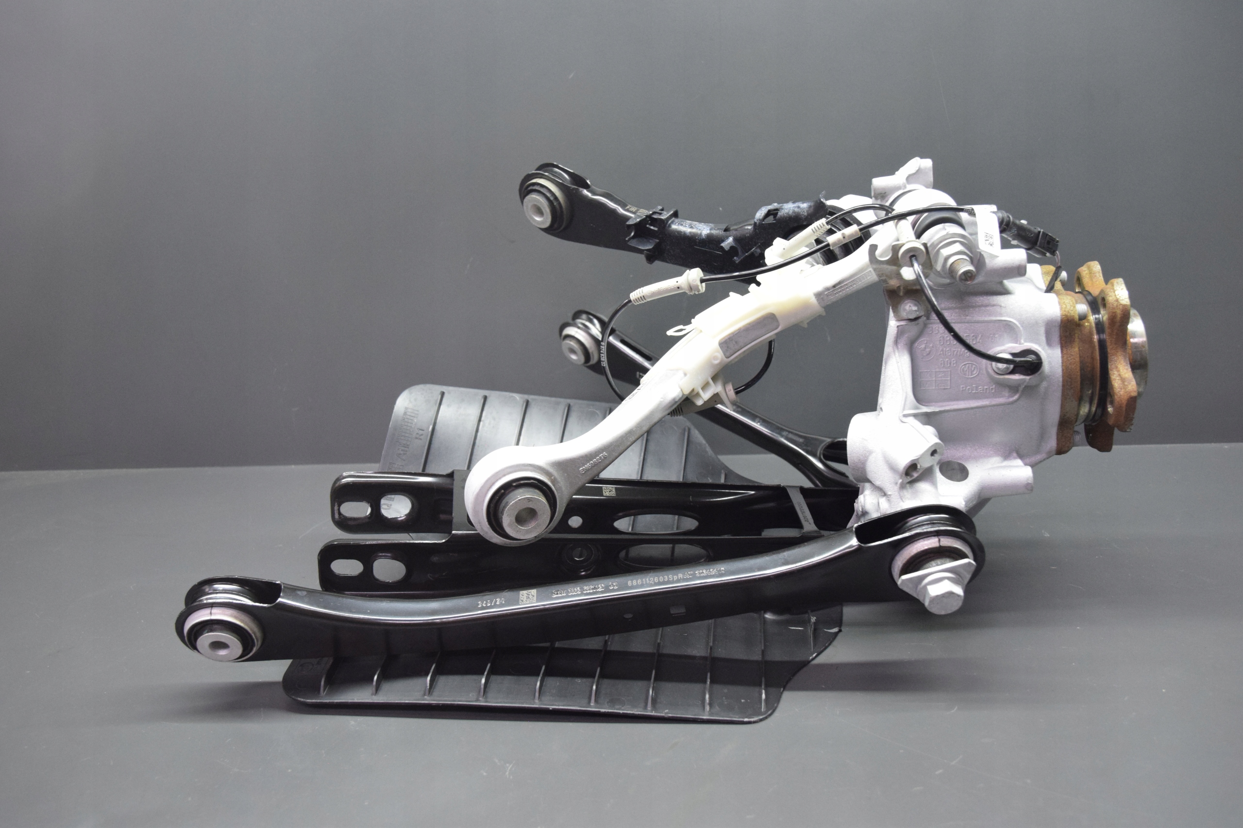swing right arm rear part BMW 8 G14 G15 320km